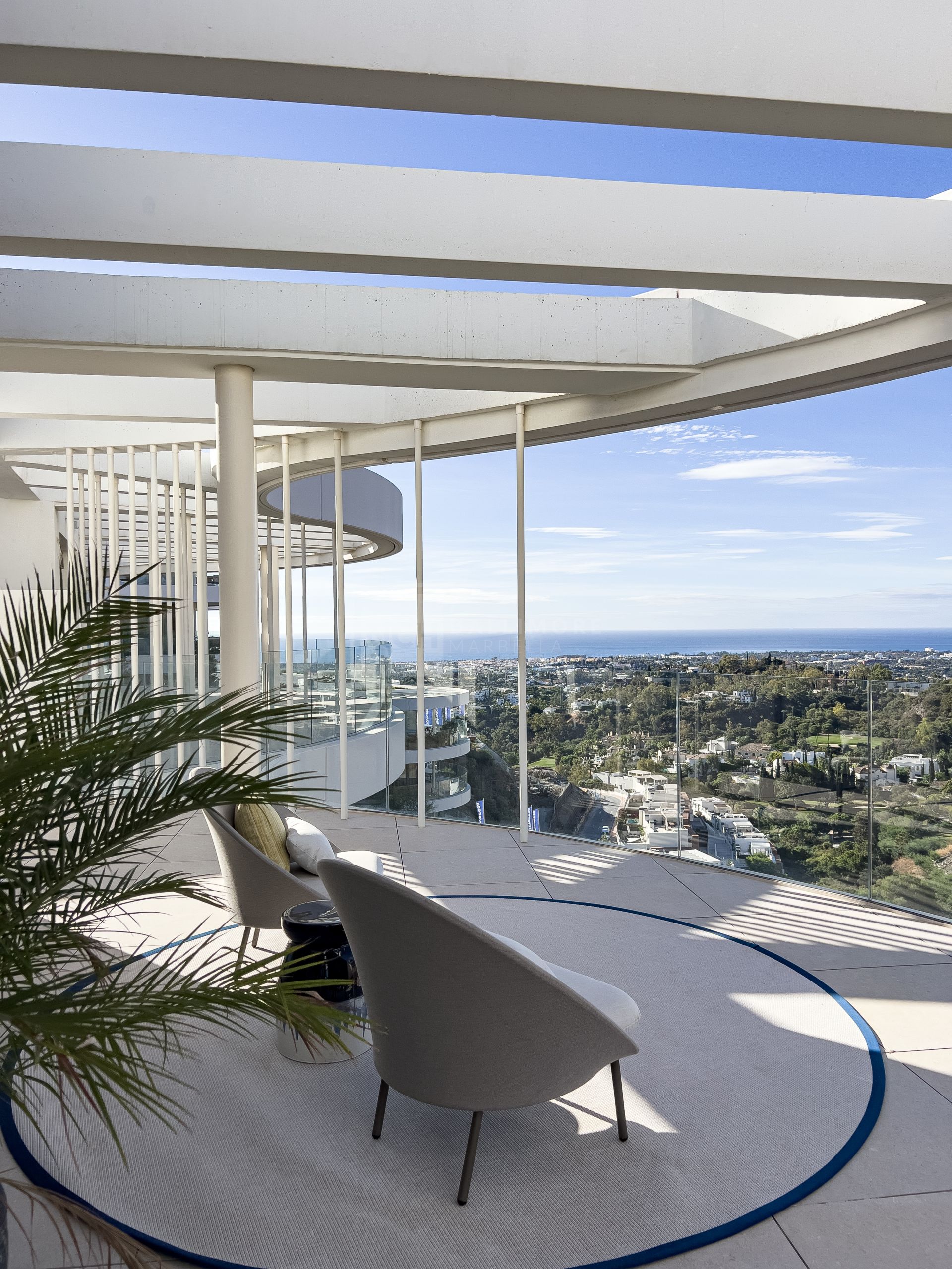 Modern 4-bedroom Penthouse in La Quinta