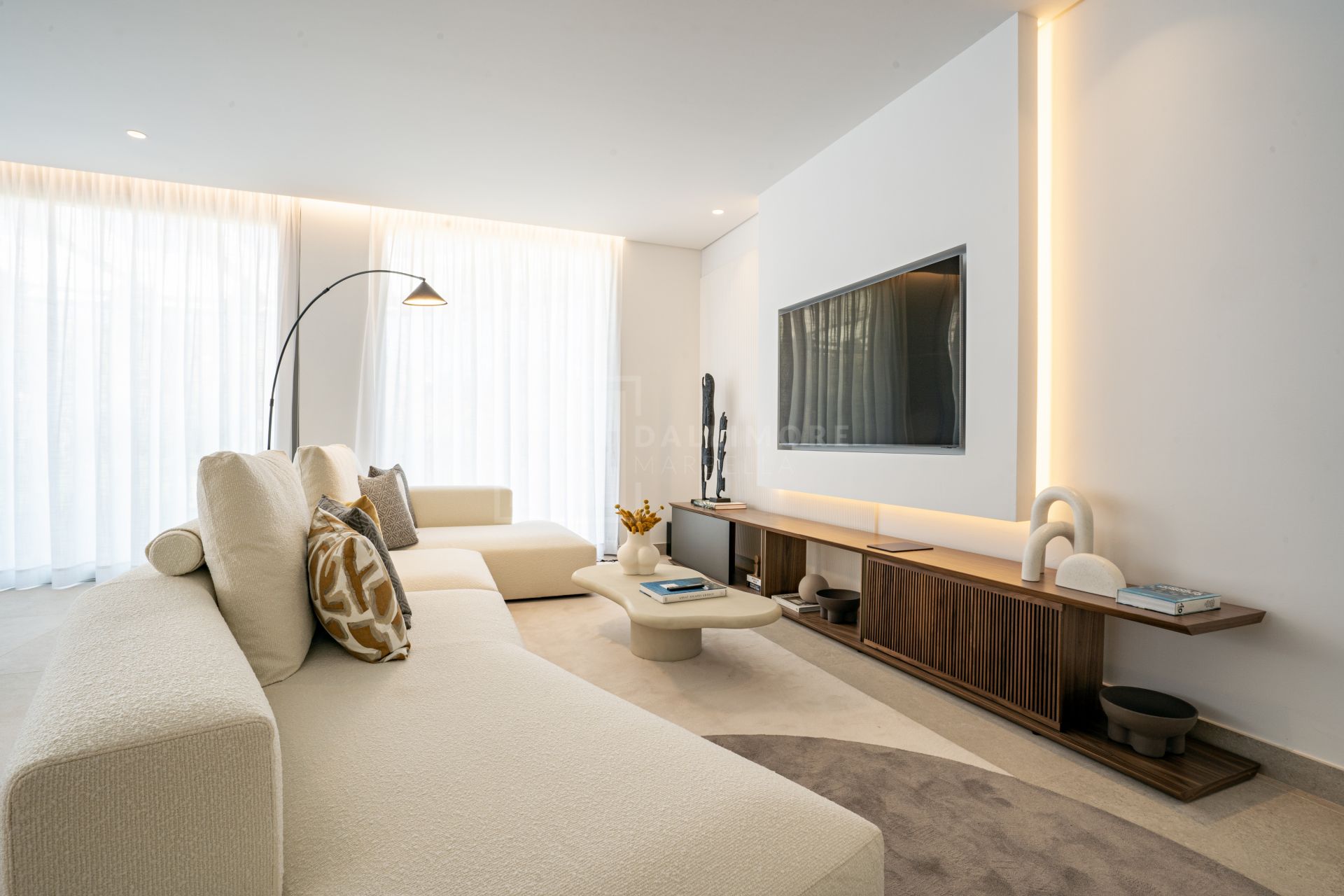 Modern 4-bedroom Penthouse in La Quinta