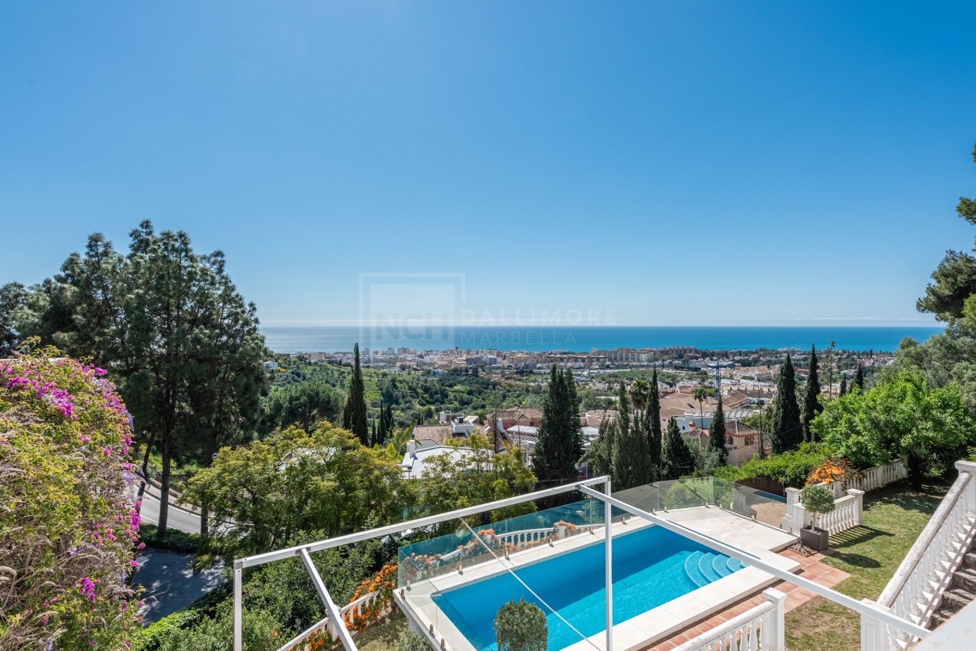 Charming Villa with Panoramic Sea Views in La Montua, Marbella