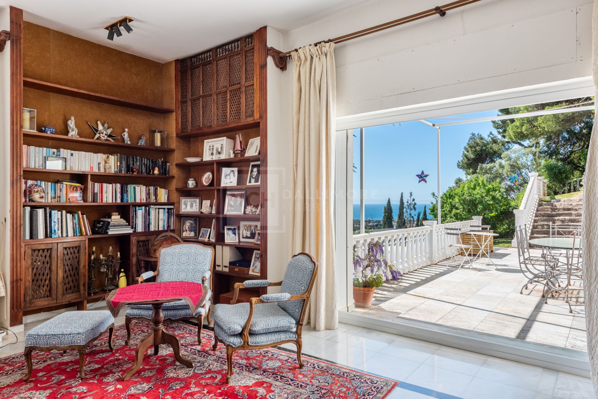 Charming Villa with Panoramic Sea Views in La Montua, Marbella