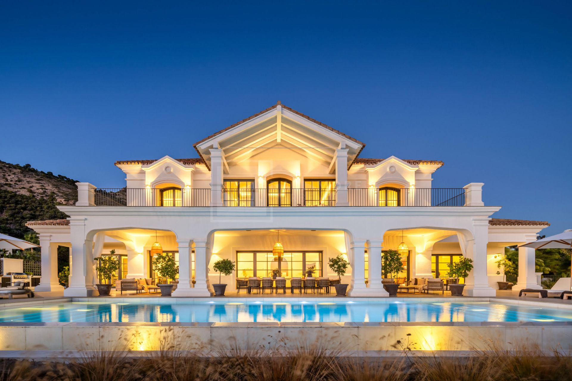 Impresionante villa de lujo con vistas ininterrumpidas al mar