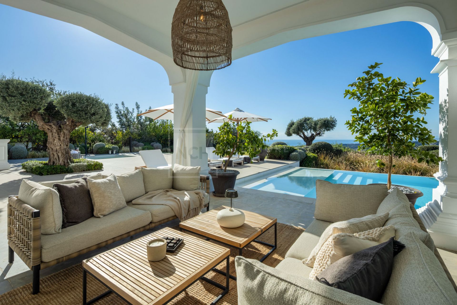 Impresionante villa de lujo con vistas ininterrumpidas al mar