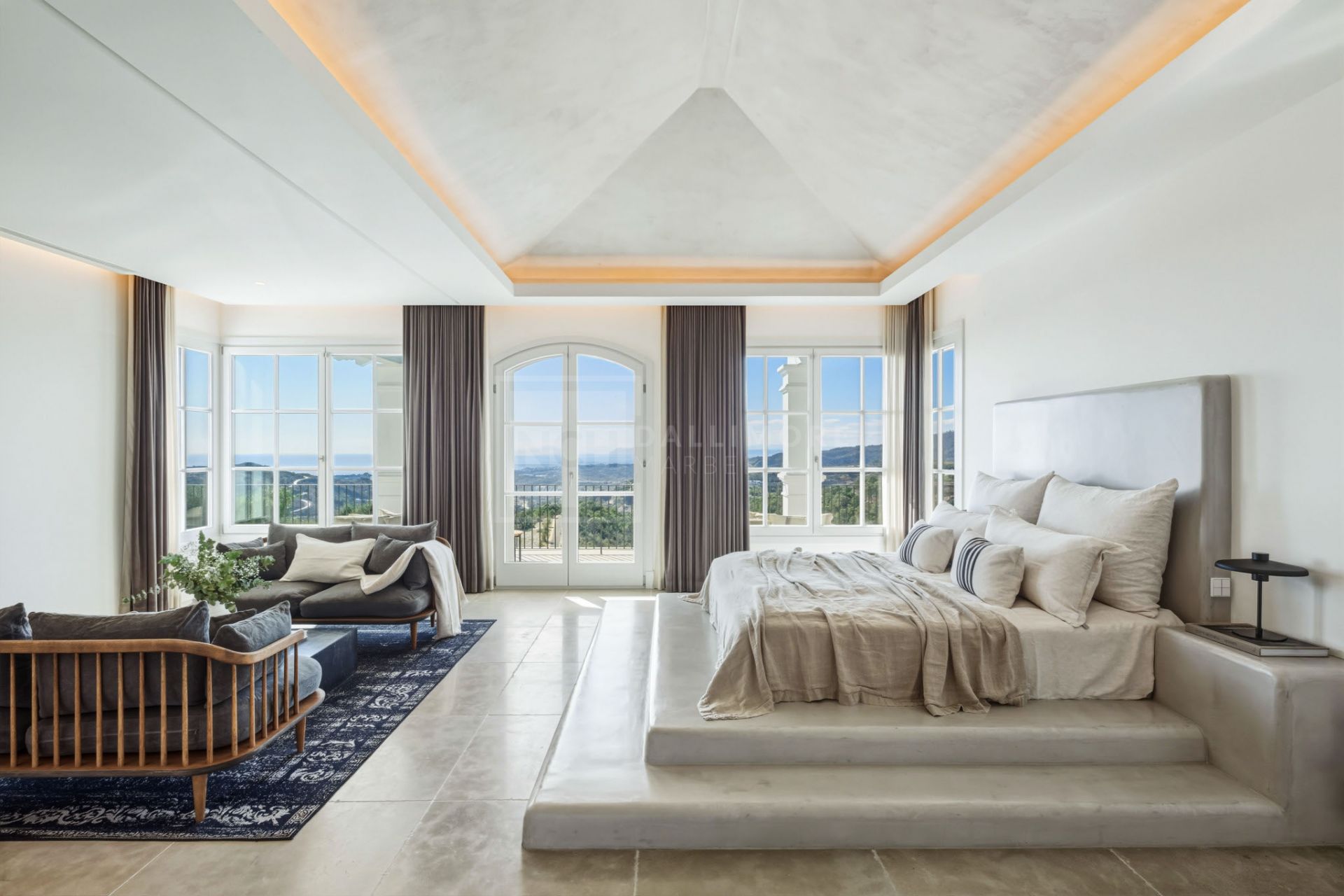 Impresionante villa de lujo con vistas ininterrumpidas al mar