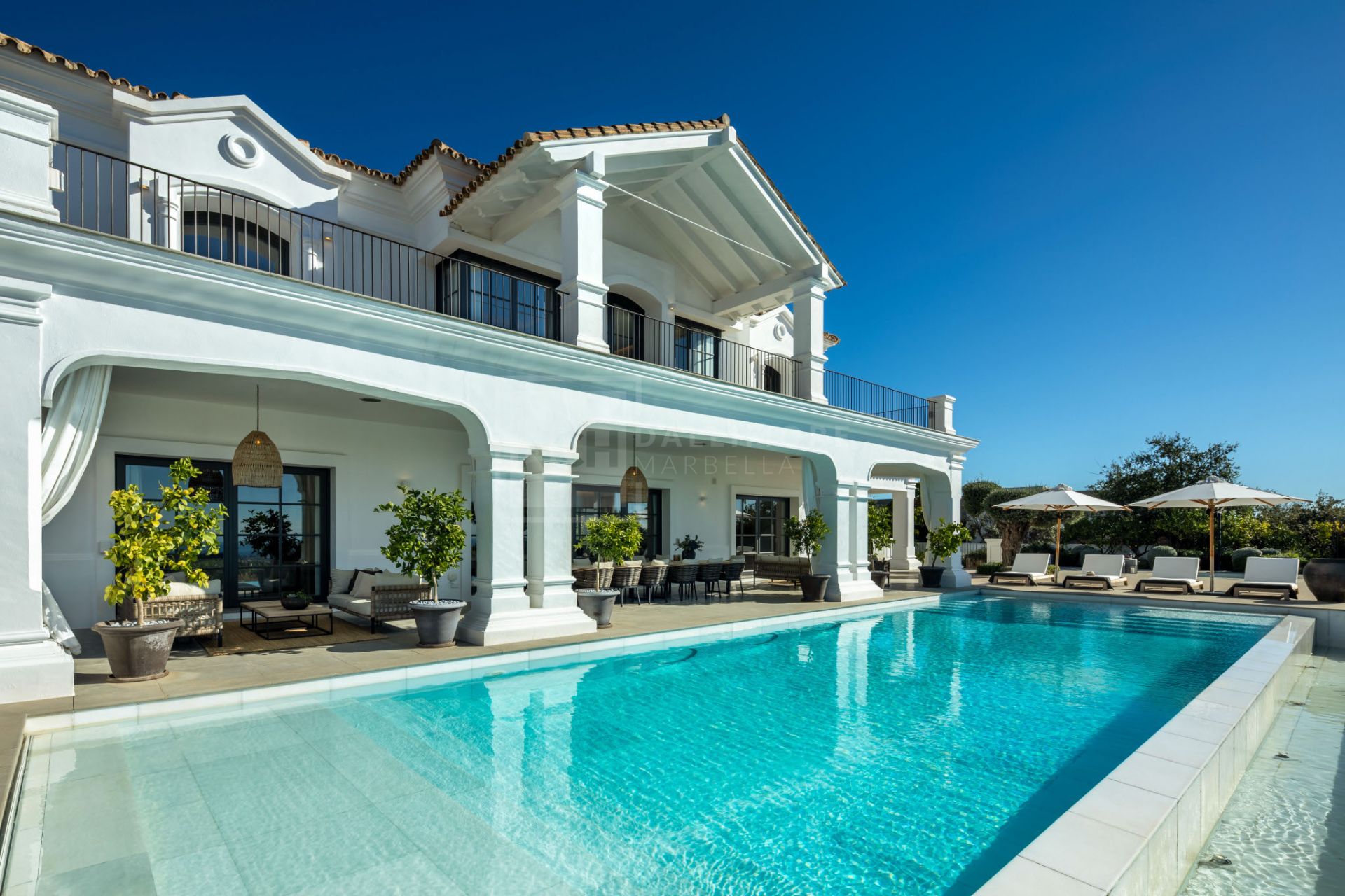 Impresionante villa de lujo con vistas ininterrumpidas al mar