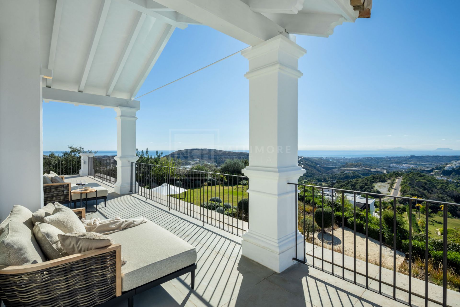 Impresionante villa de lujo con vistas ininterrumpidas al mar