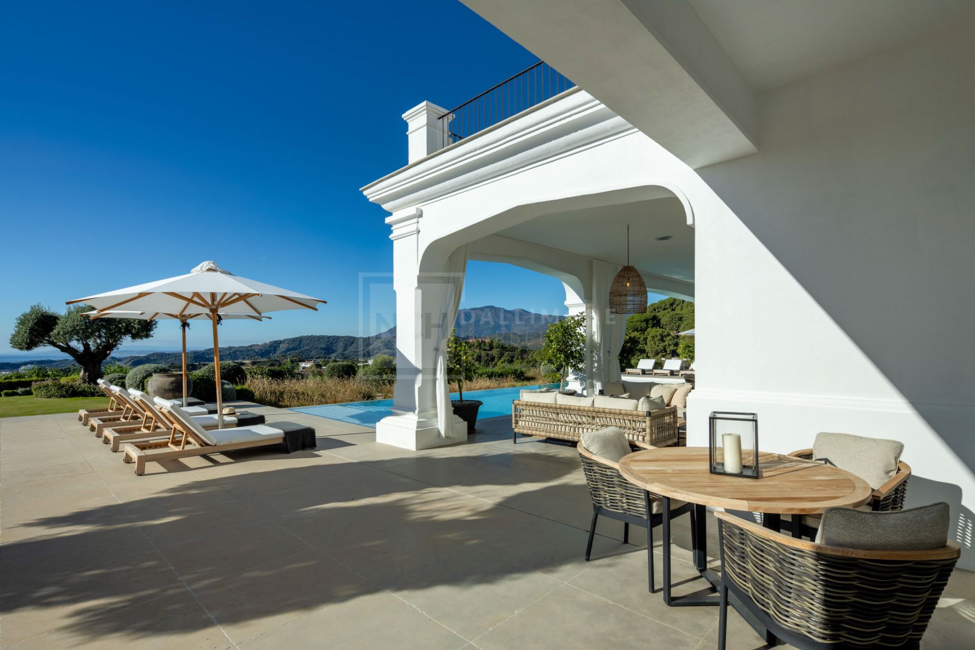 Impresionante villa de lujo con vistas ininterrumpidas al mar