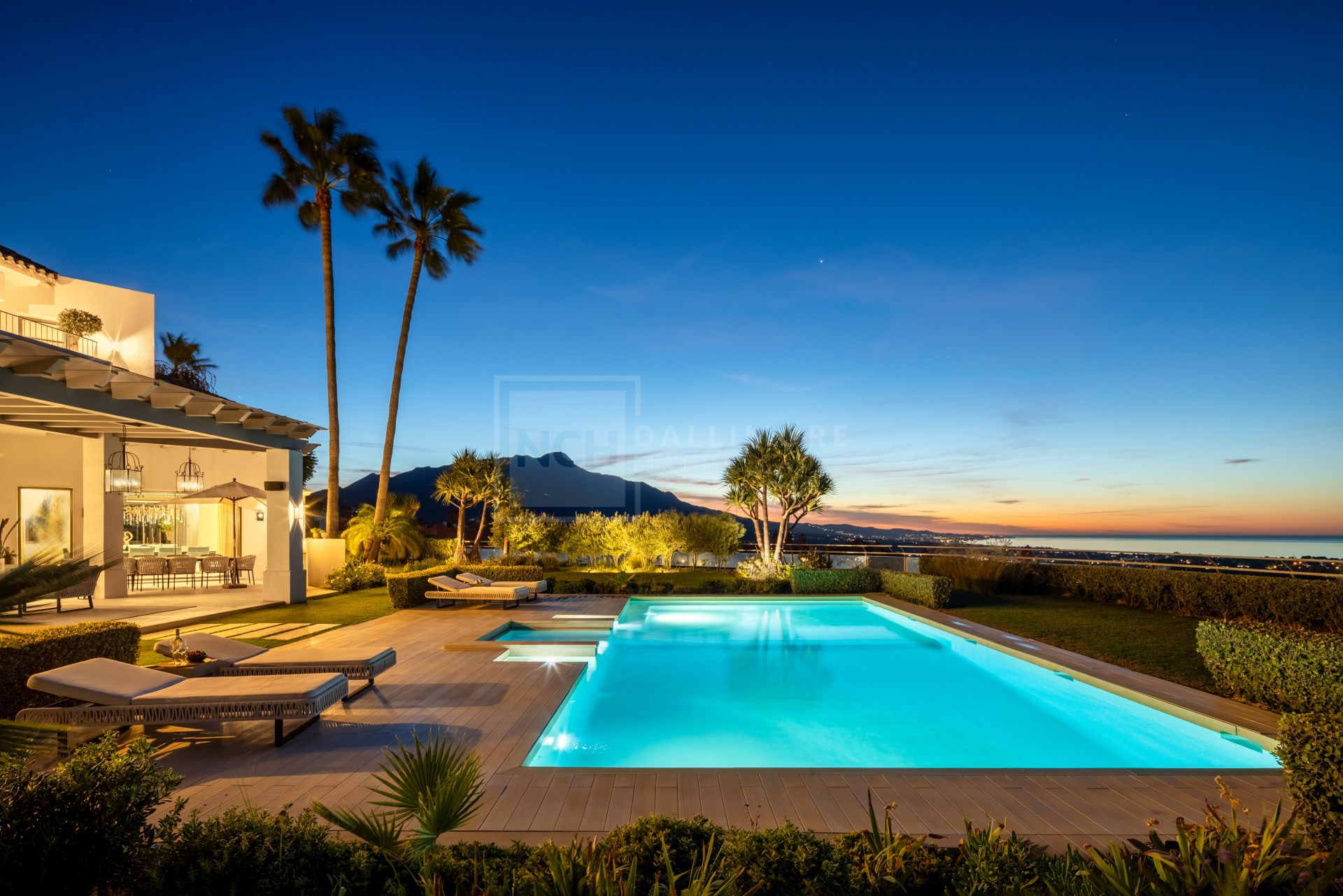 Fully Refurbished Villa with Panoramic Sea Views