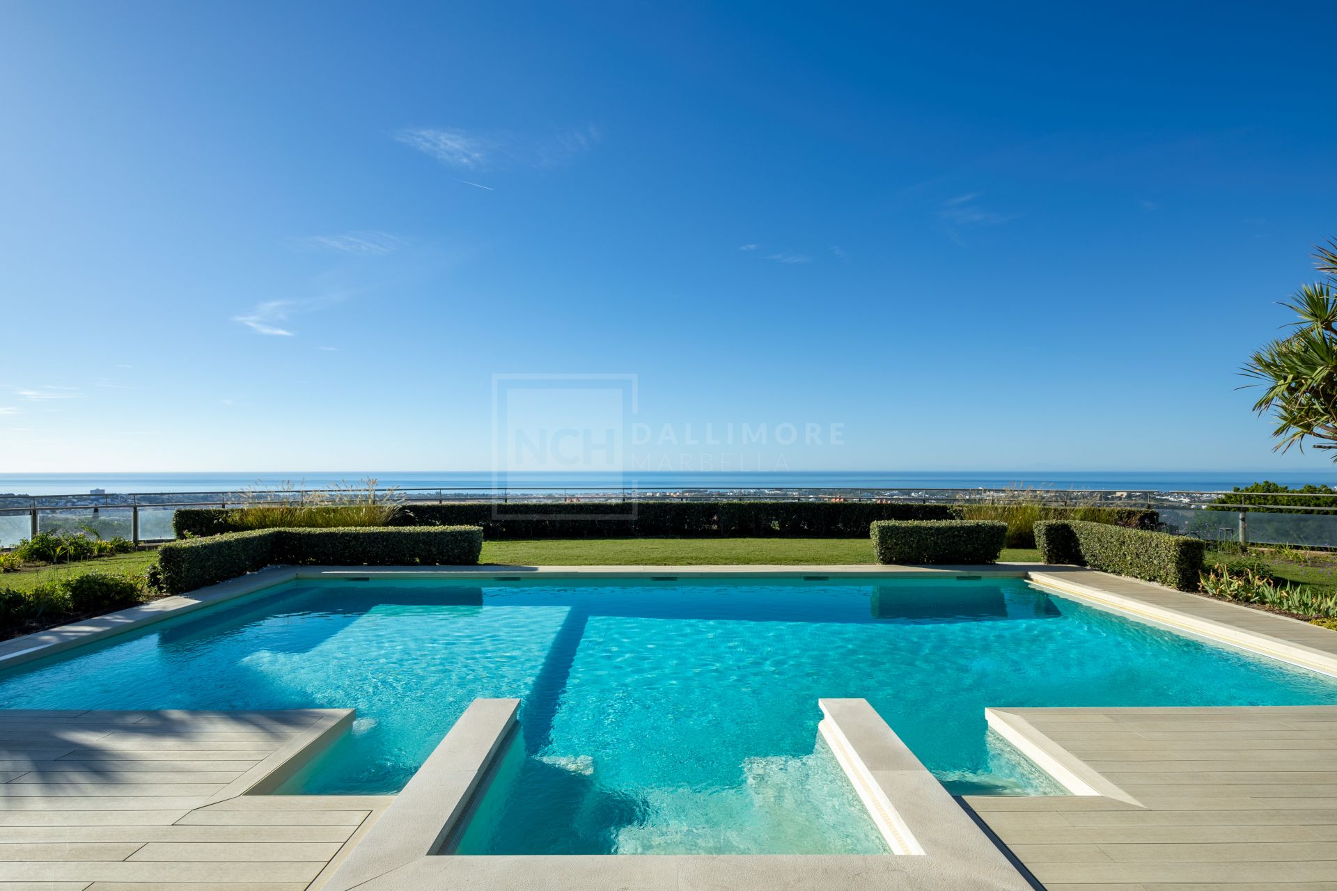 Fully Refurbished Villa with Panoramic Sea Views