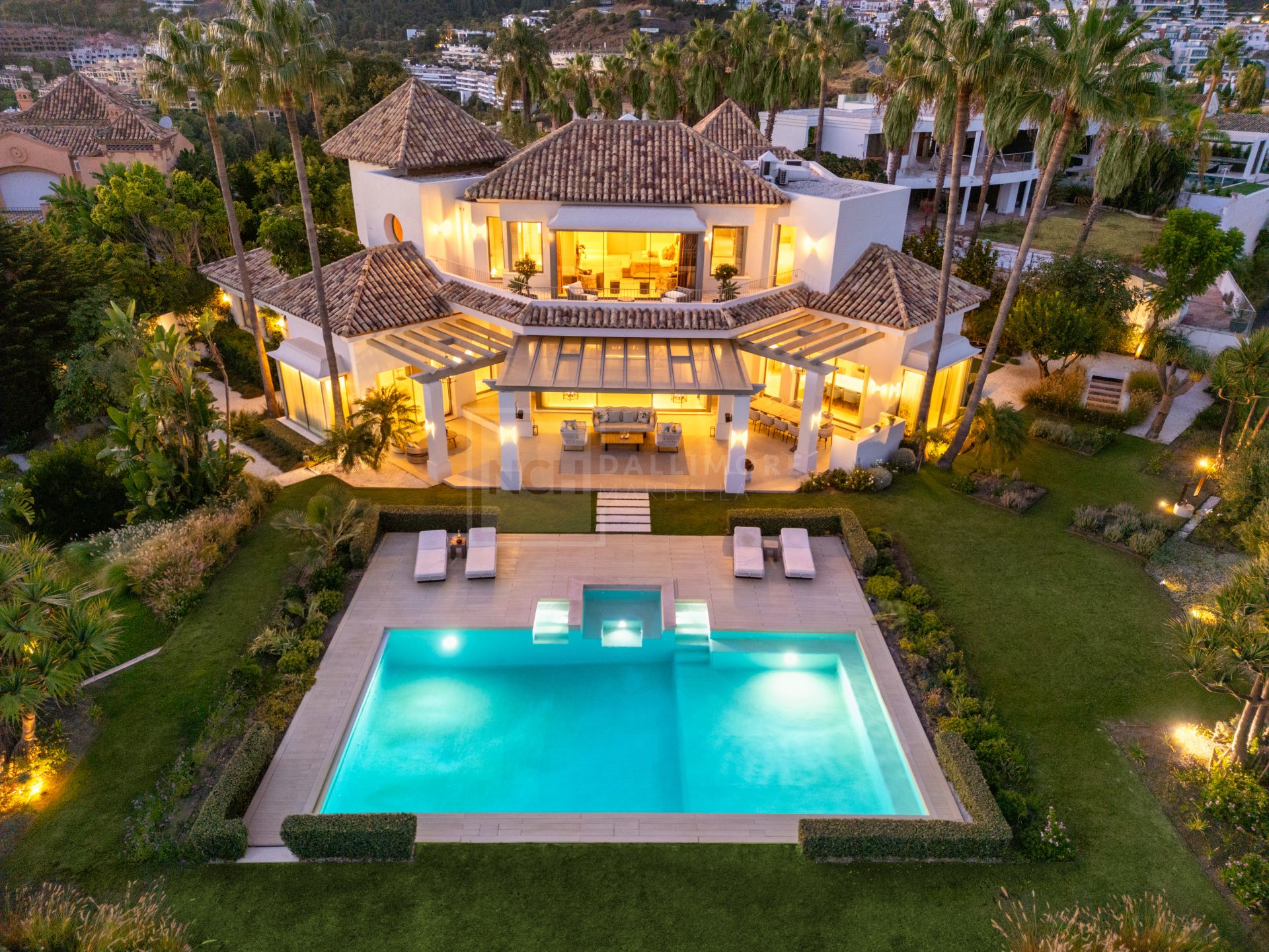 Fully Refurbished Villa with Panoramic Sea Views