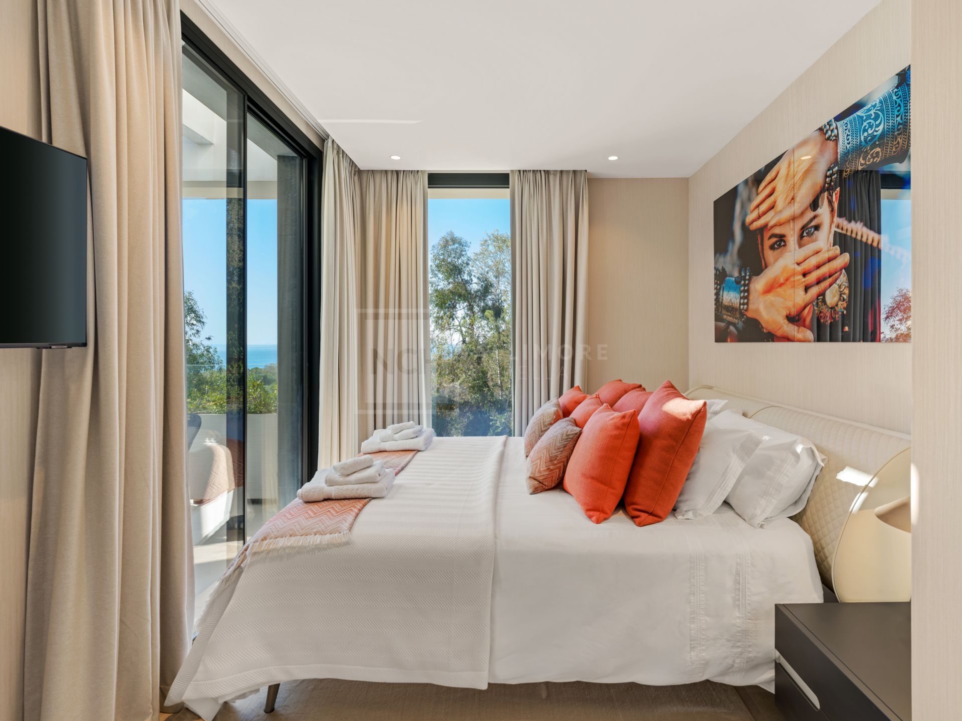 Stunning Modern Villa with 4 Bedrooms and Sea Views near Marbella Golden Mile