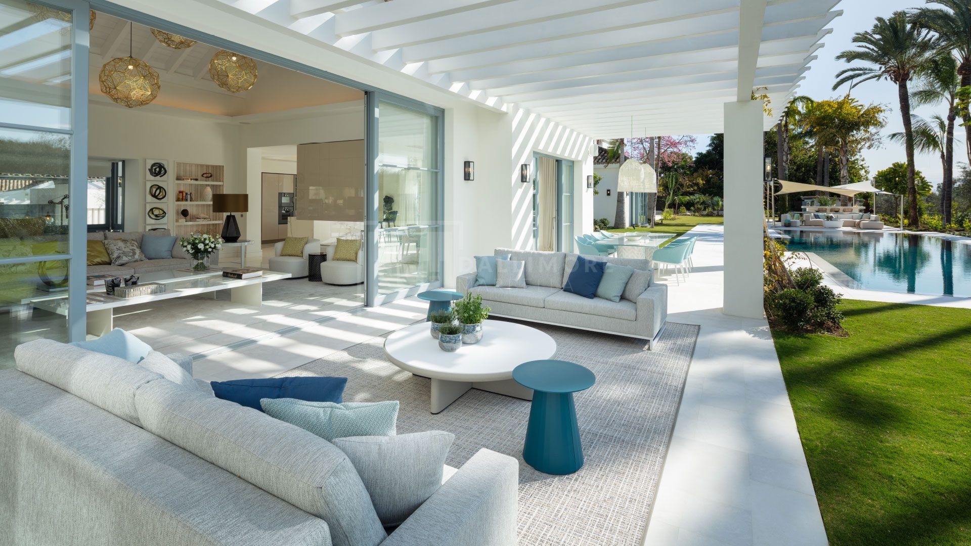 Frontline Golf Villa With Guest House and Stunning Outdoor Living