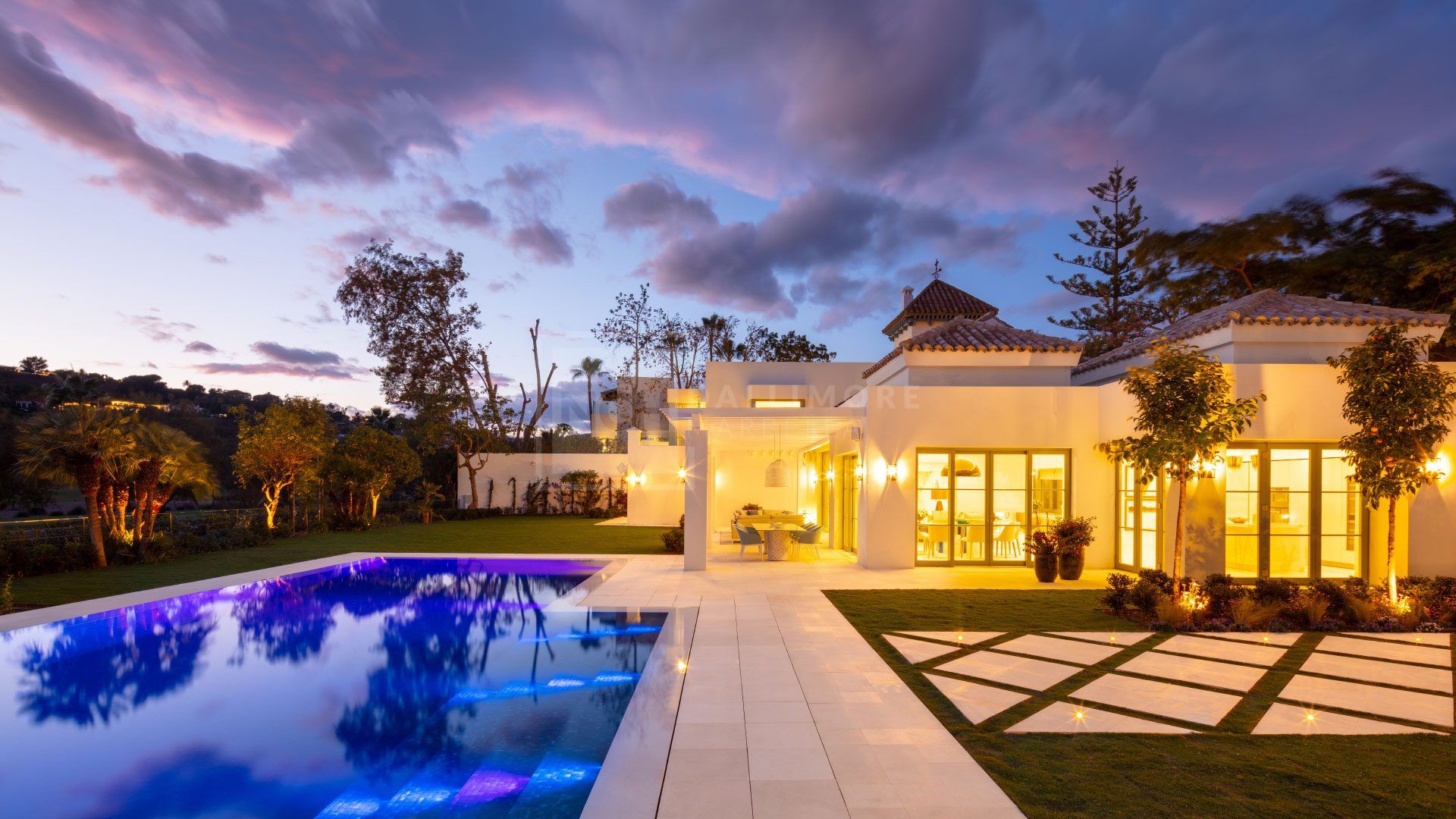 Frontline Golf Villa With Guest House and Stunning Outdoor Living