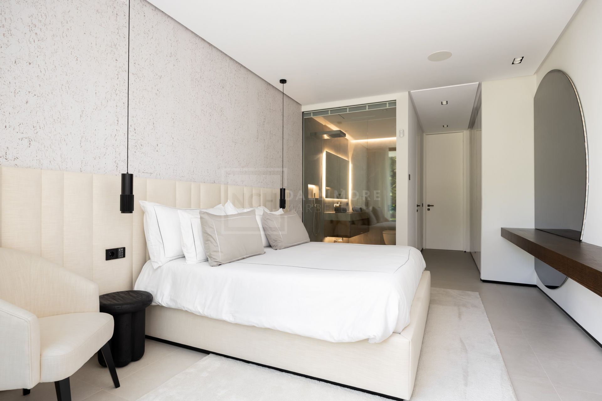 Excepcional casa contemporánea de 6 dormitorios con spa y piscina infinita
