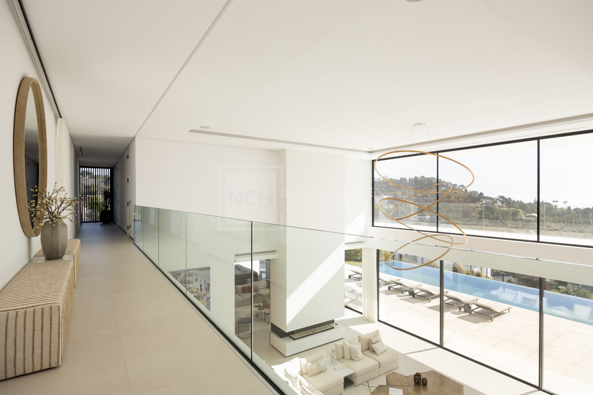 Excepcional casa contemporánea de 6 dormitorios con spa y piscina infinita