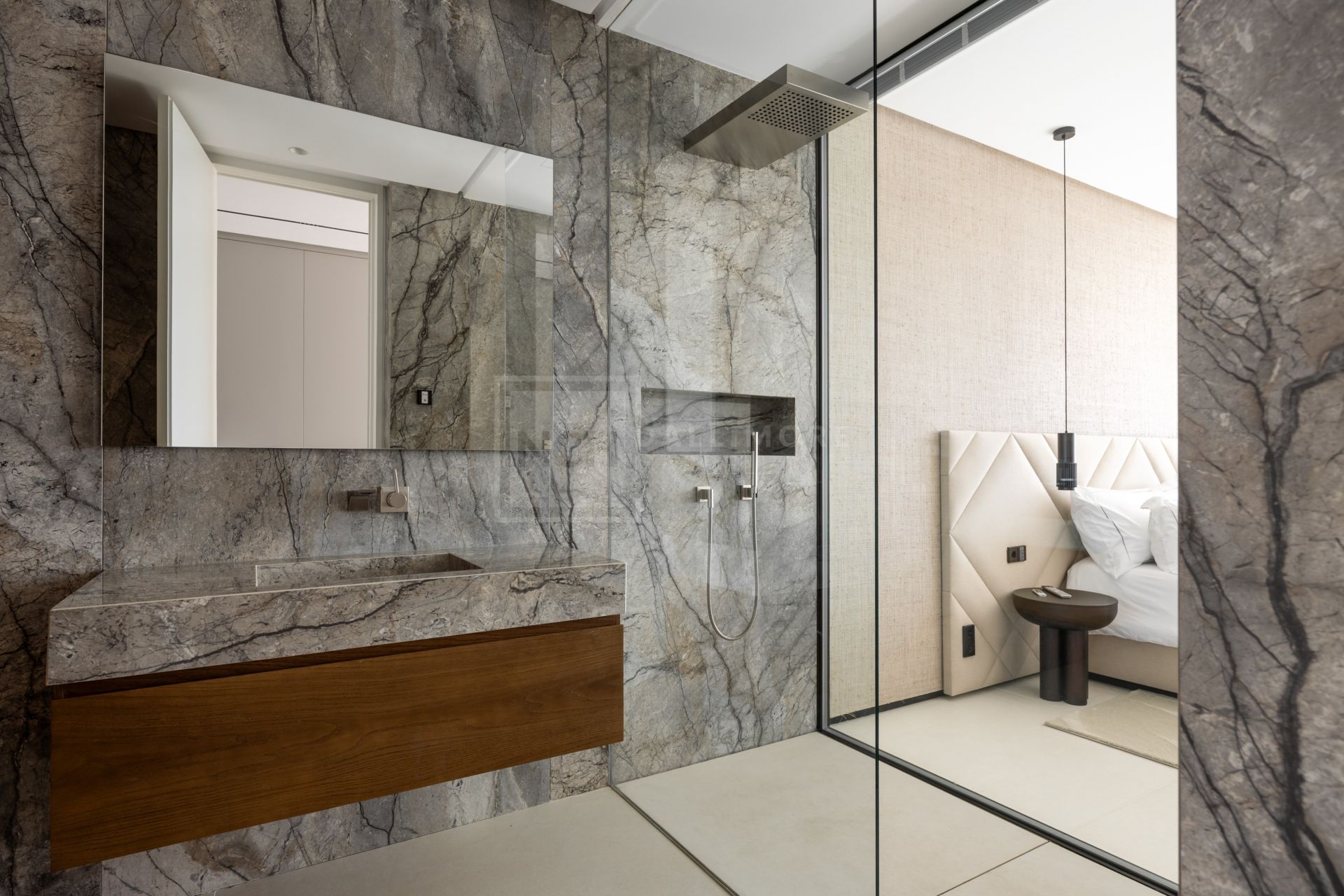 Excepcional casa contemporánea de 6 dormitorios con spa y piscina infinita