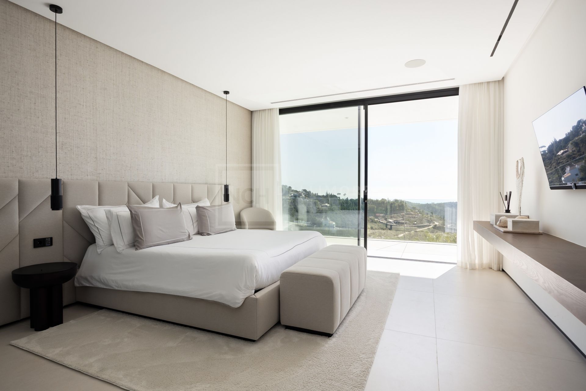 Excepcional casa contemporánea de 6 dormitorios con spa y piscina infinita