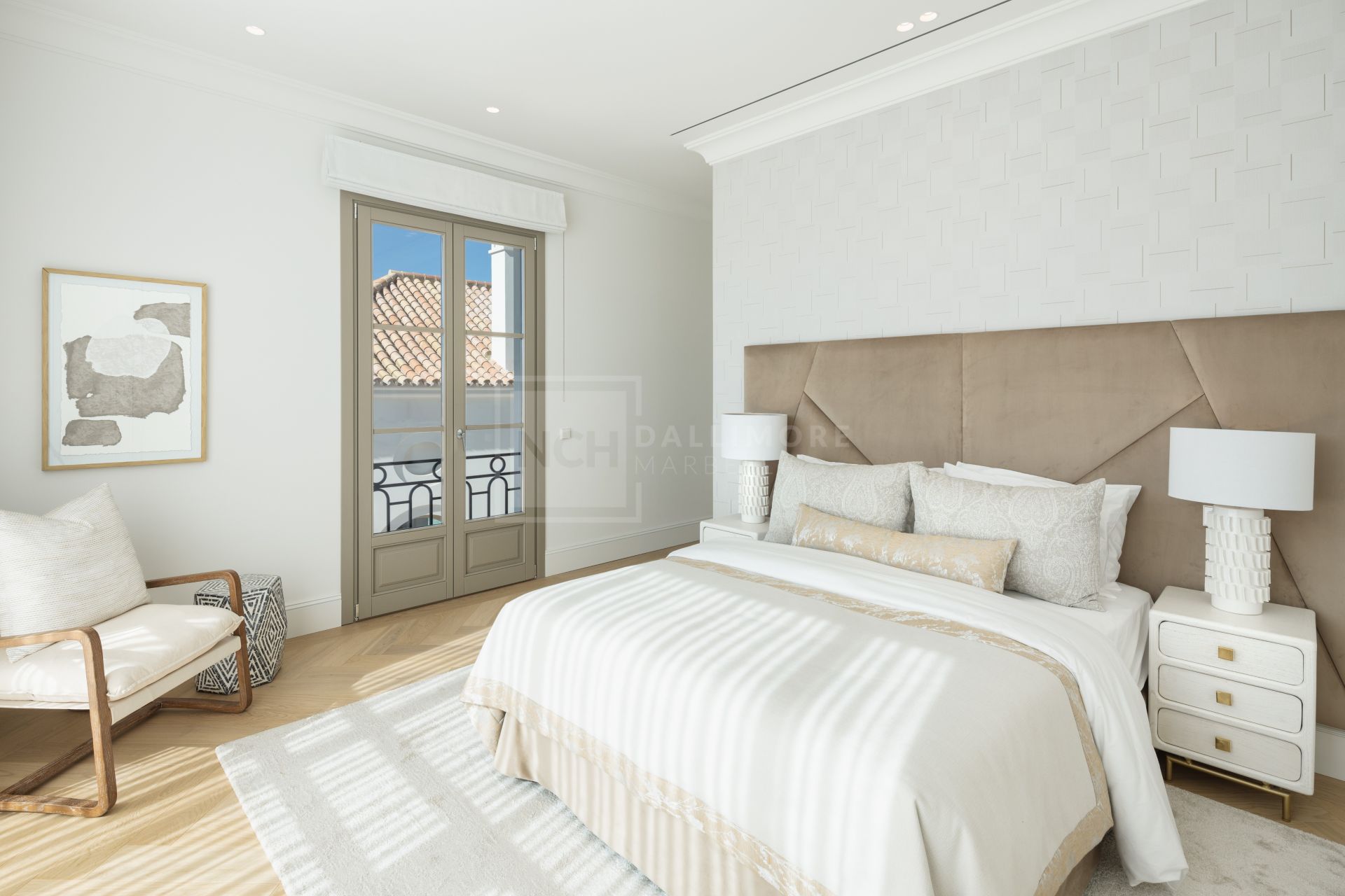 Six Bedroom Luxury Villa in Marbella’s Prestigious Golf Valley Enclave