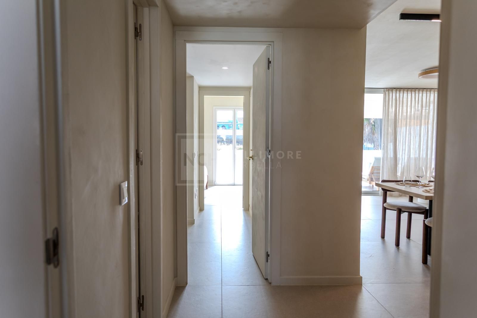 Elegante vivienda totalmente renovada en 2025 con acabados de alta gama y amplias terrazas