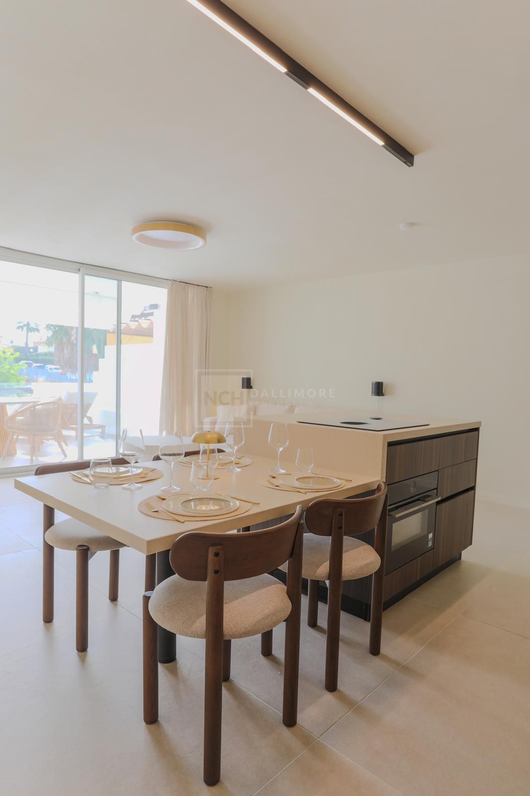 Elegante vivienda totalmente renovada en 2025 con acabados de alta gama y amplias terrazas