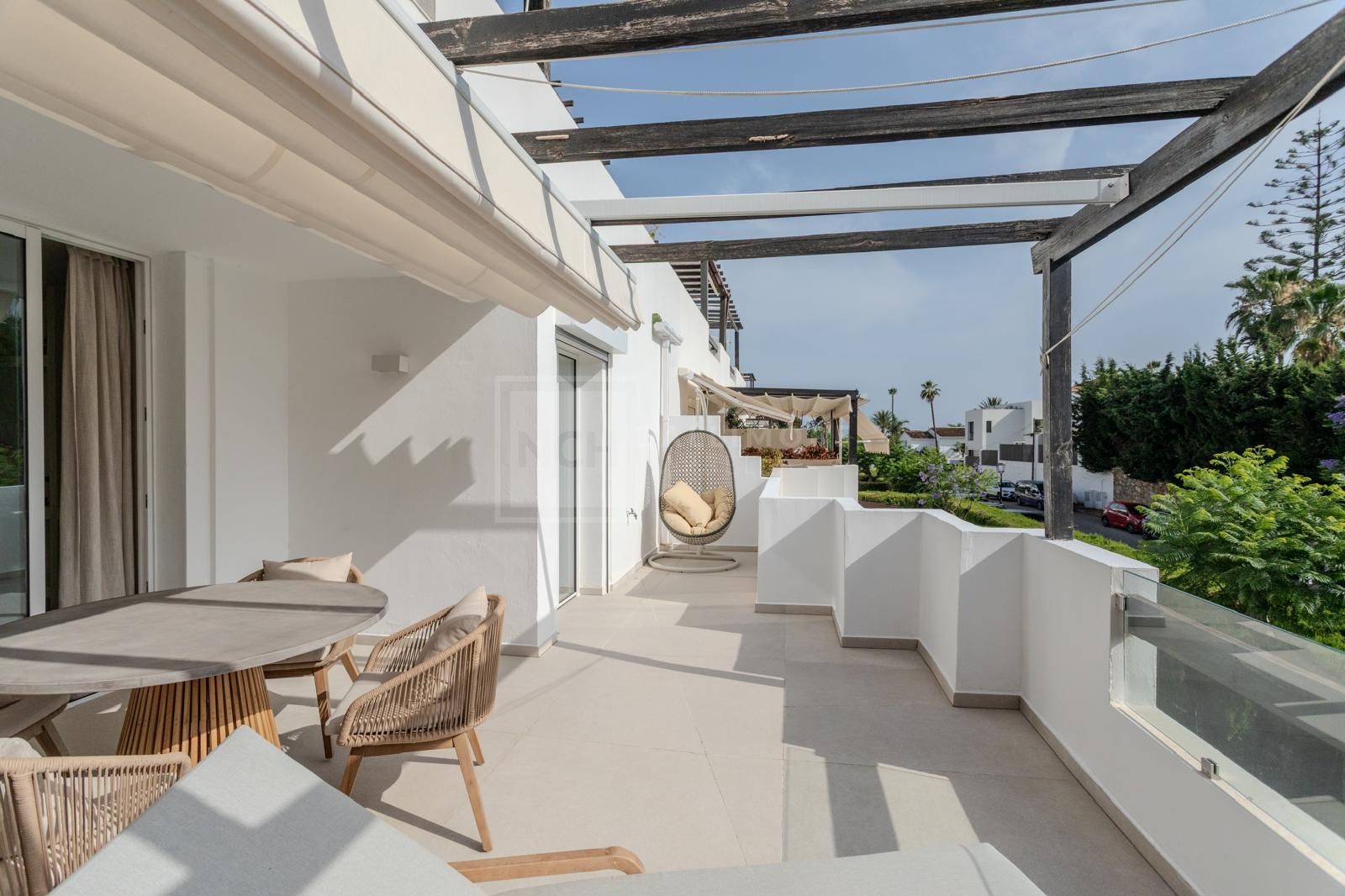 Elegante vivienda totalmente renovada en 2025 con acabados de alta gama y amplias terrazas