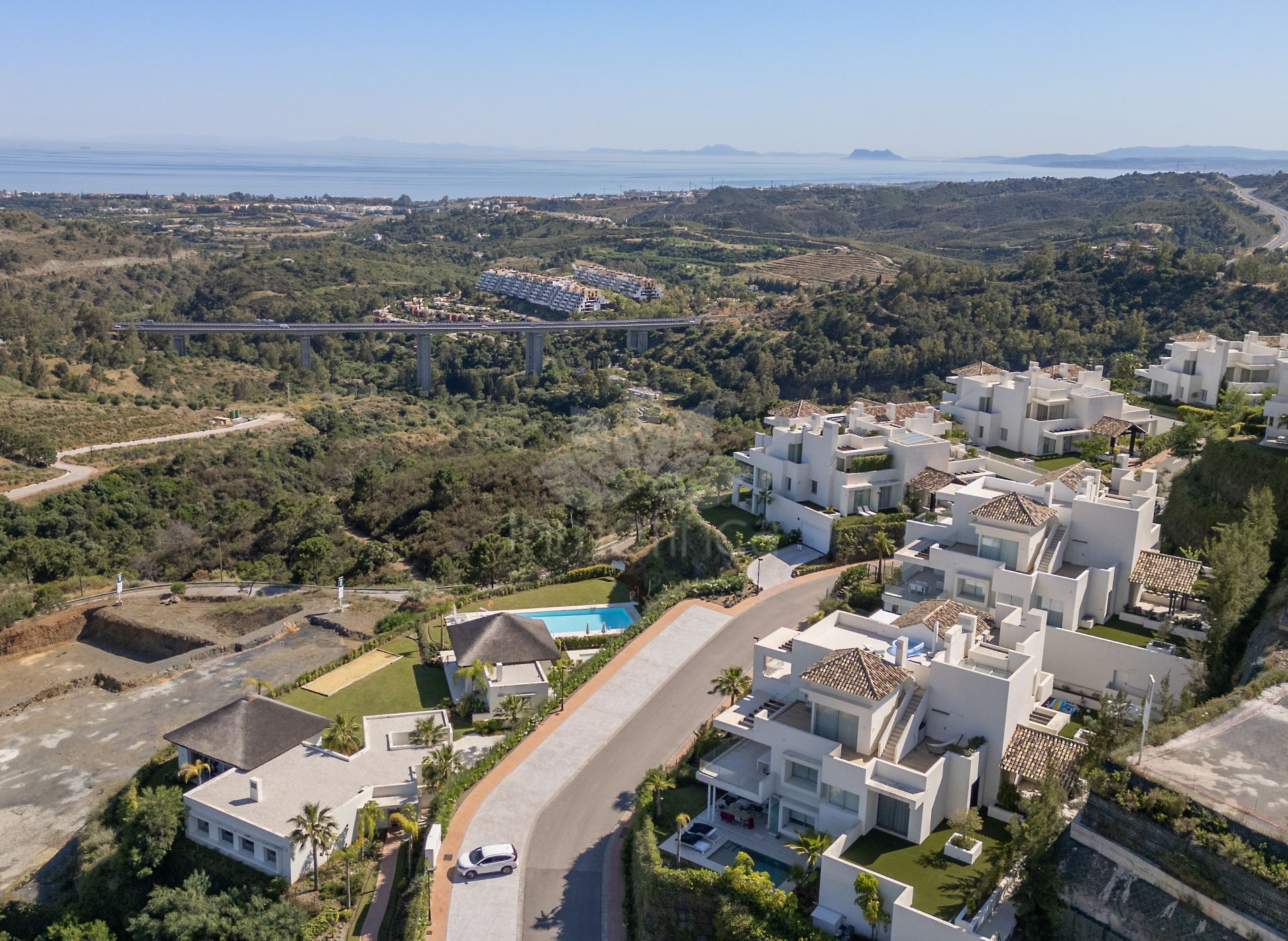 Ático en Marbella Club Hills, Benahavis