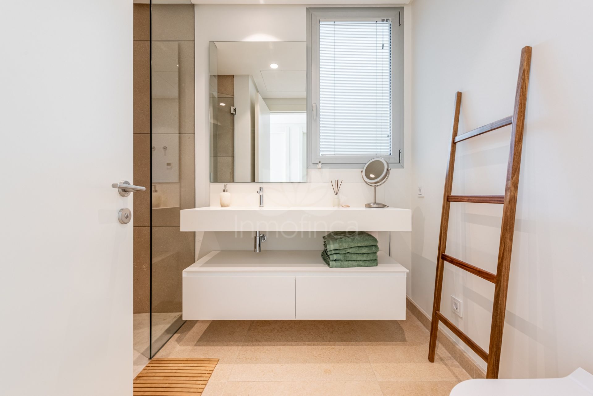 Ático en Marbella Club Hills, Benahavis