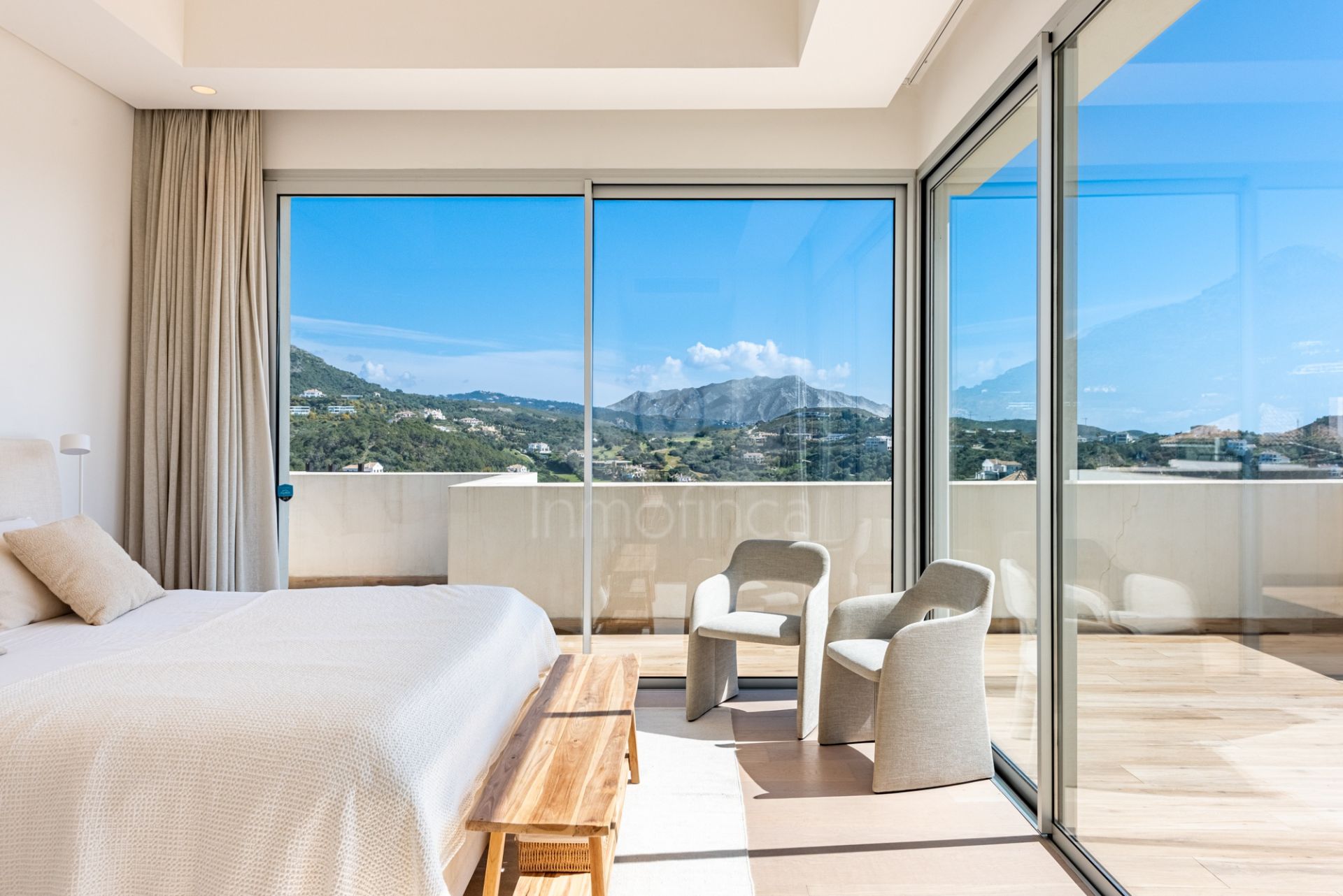 Ático en Marbella Club Hills, Benahavis