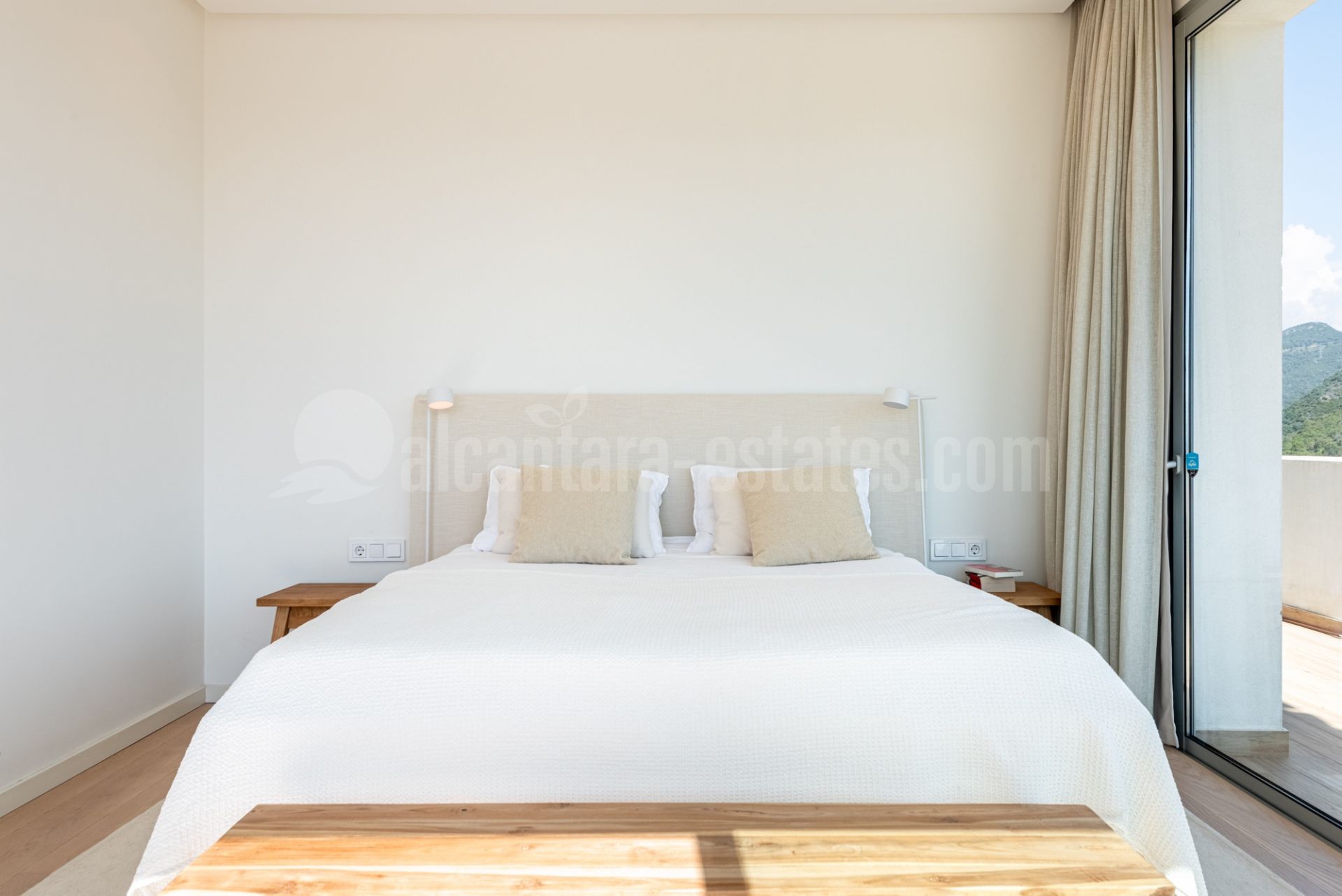 Penthouse in Marbella Club Hills, Benahavis