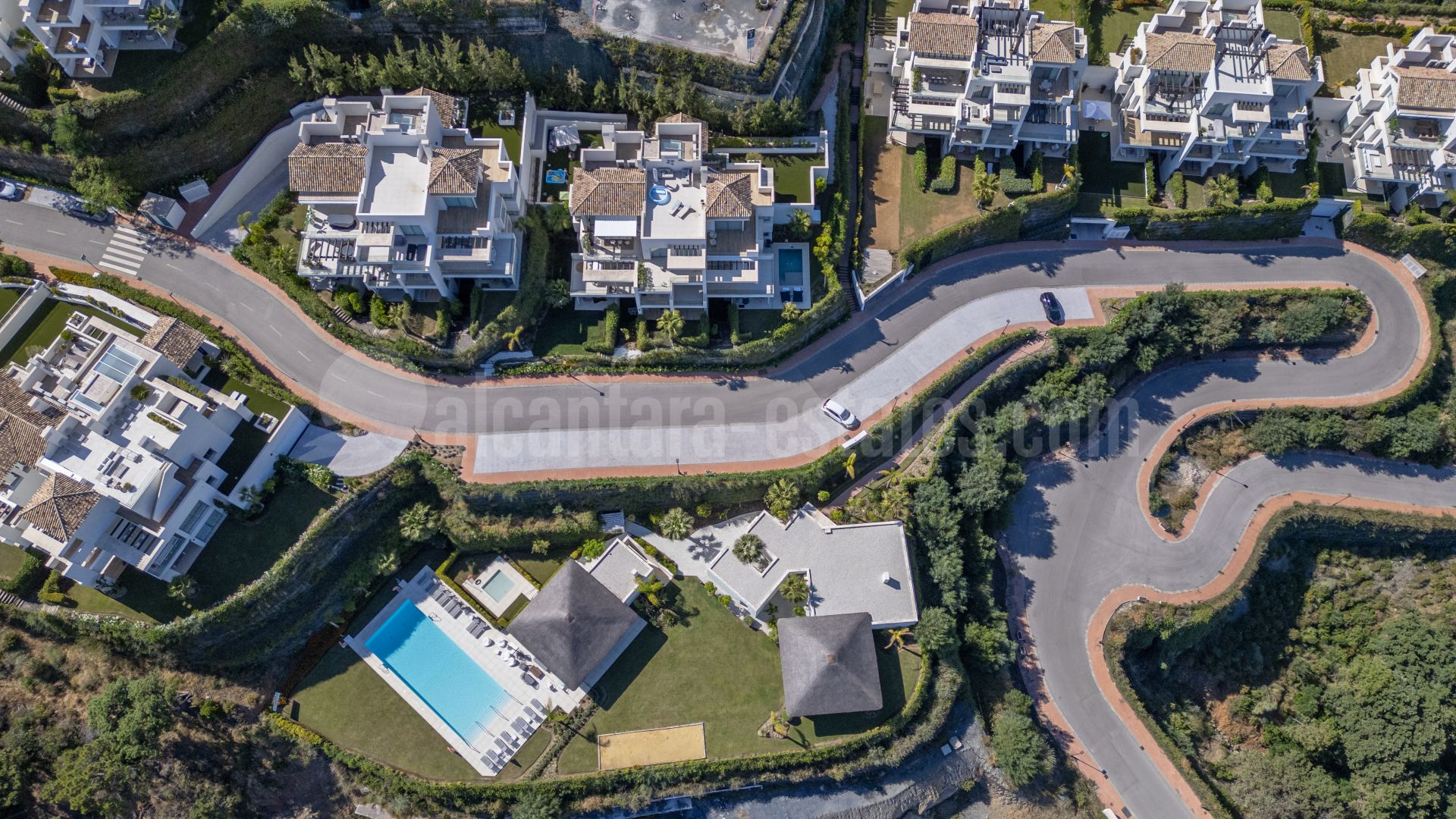 Penthouse in Marbella Club Hills, Benahavis