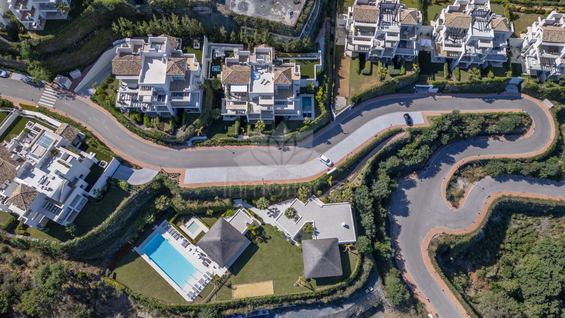 Ático en Marbella Club Hills, Benahavis