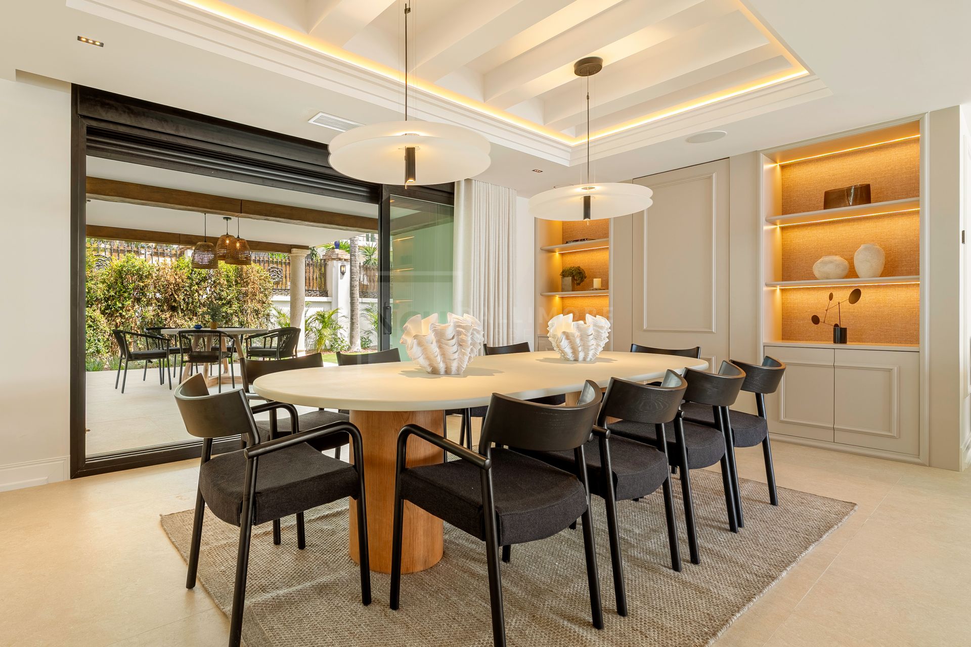 Beachfront Six Bedroom Villa With Panoramic Sea Views in Marbella