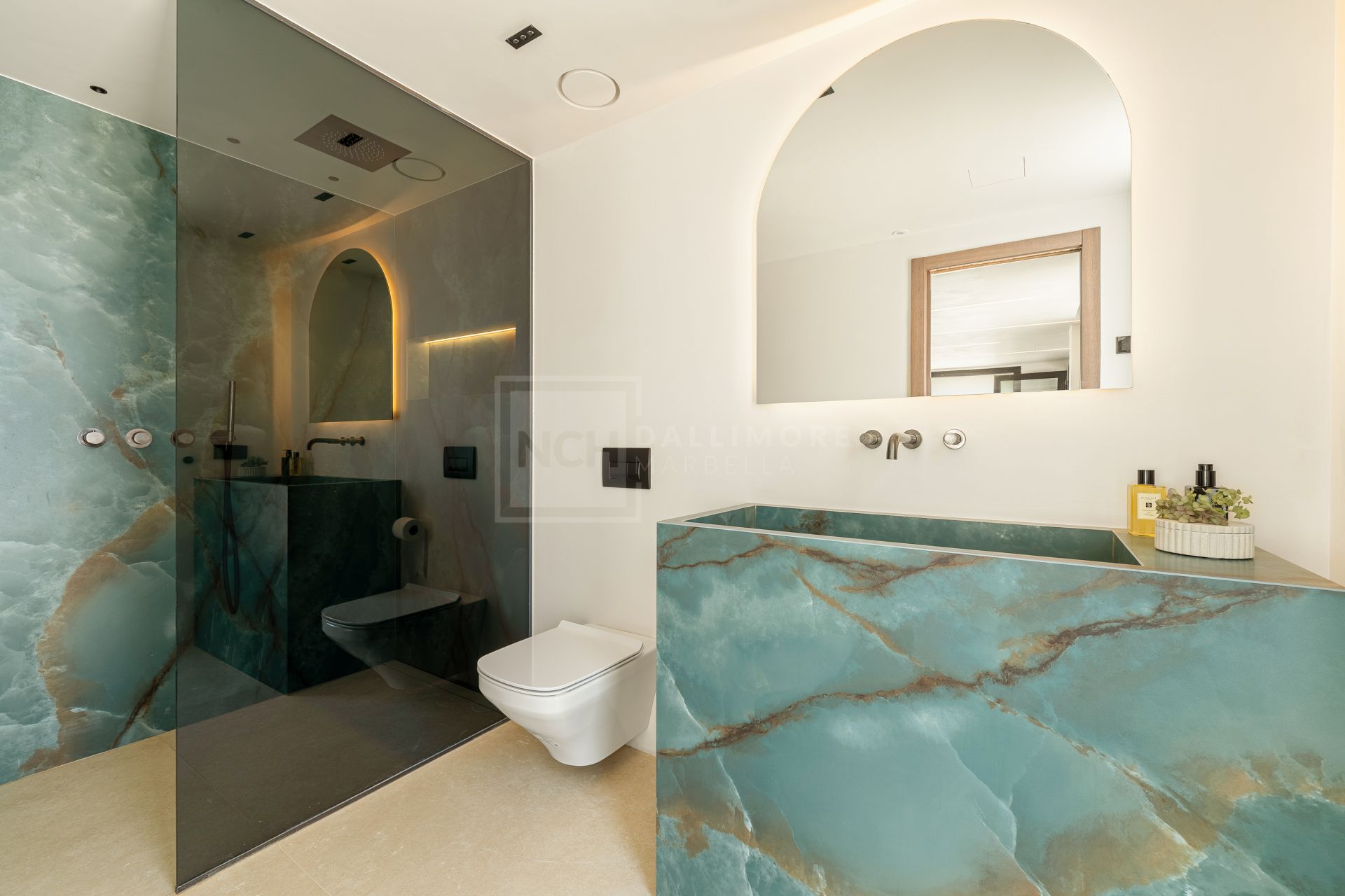 Beachfront Six Bedroom Villa With Panoramic Sea Views in Marbella
