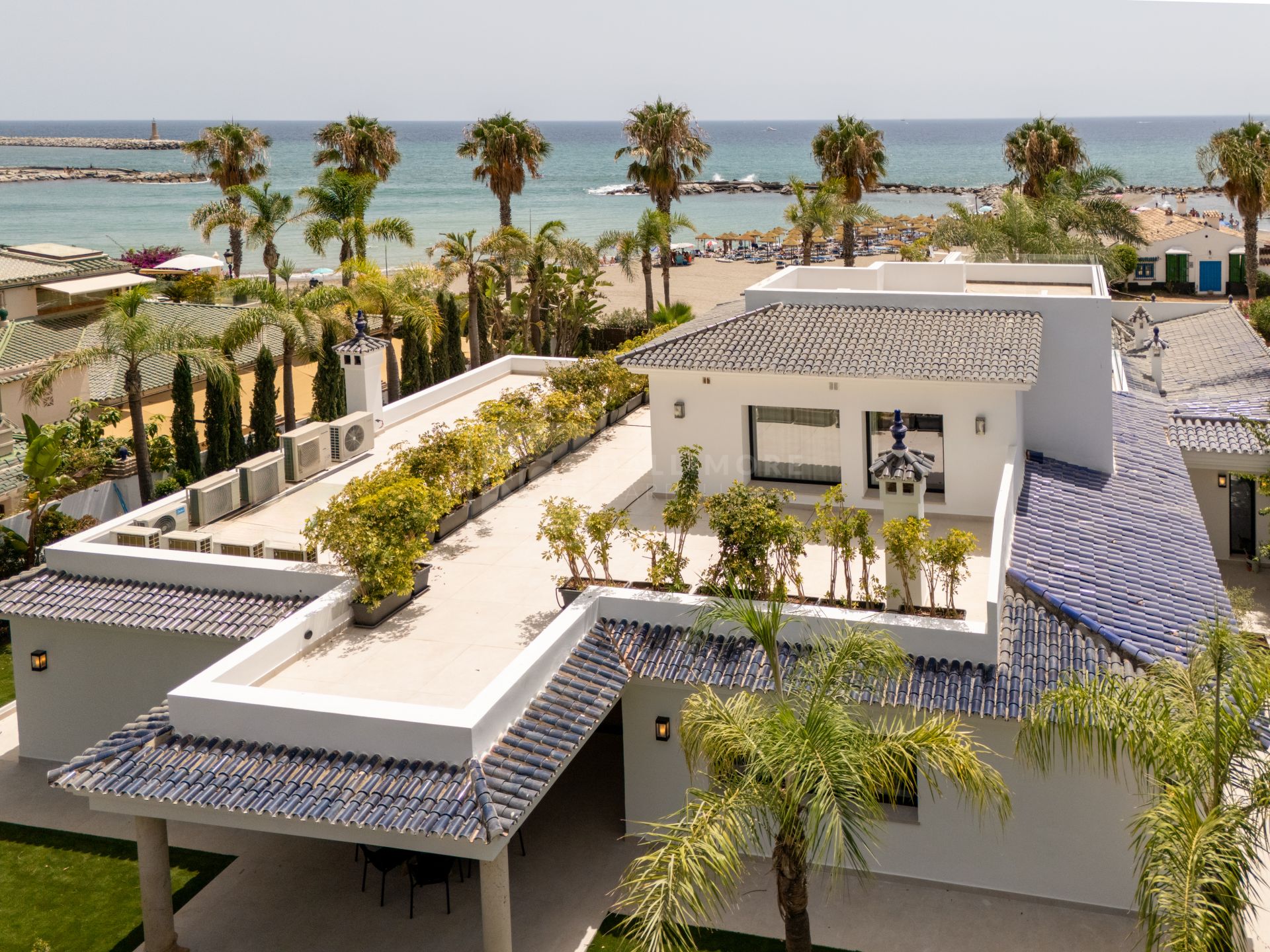 Beachfront Six Bedroom Villa With Panoramic Sea Views in Marbella