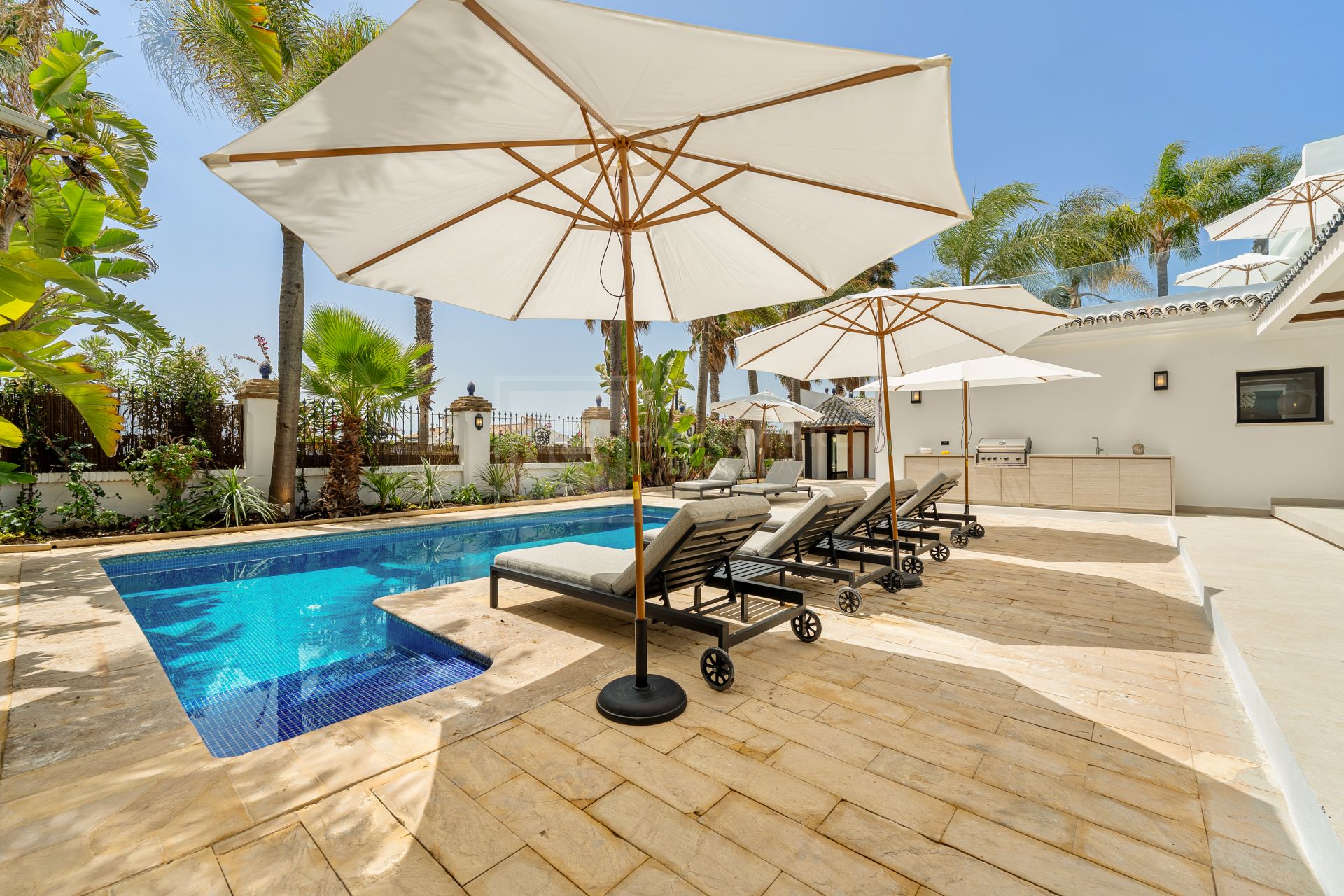Beachfront Six Bedroom Villa With Panoramic Sea Views in Marbella
