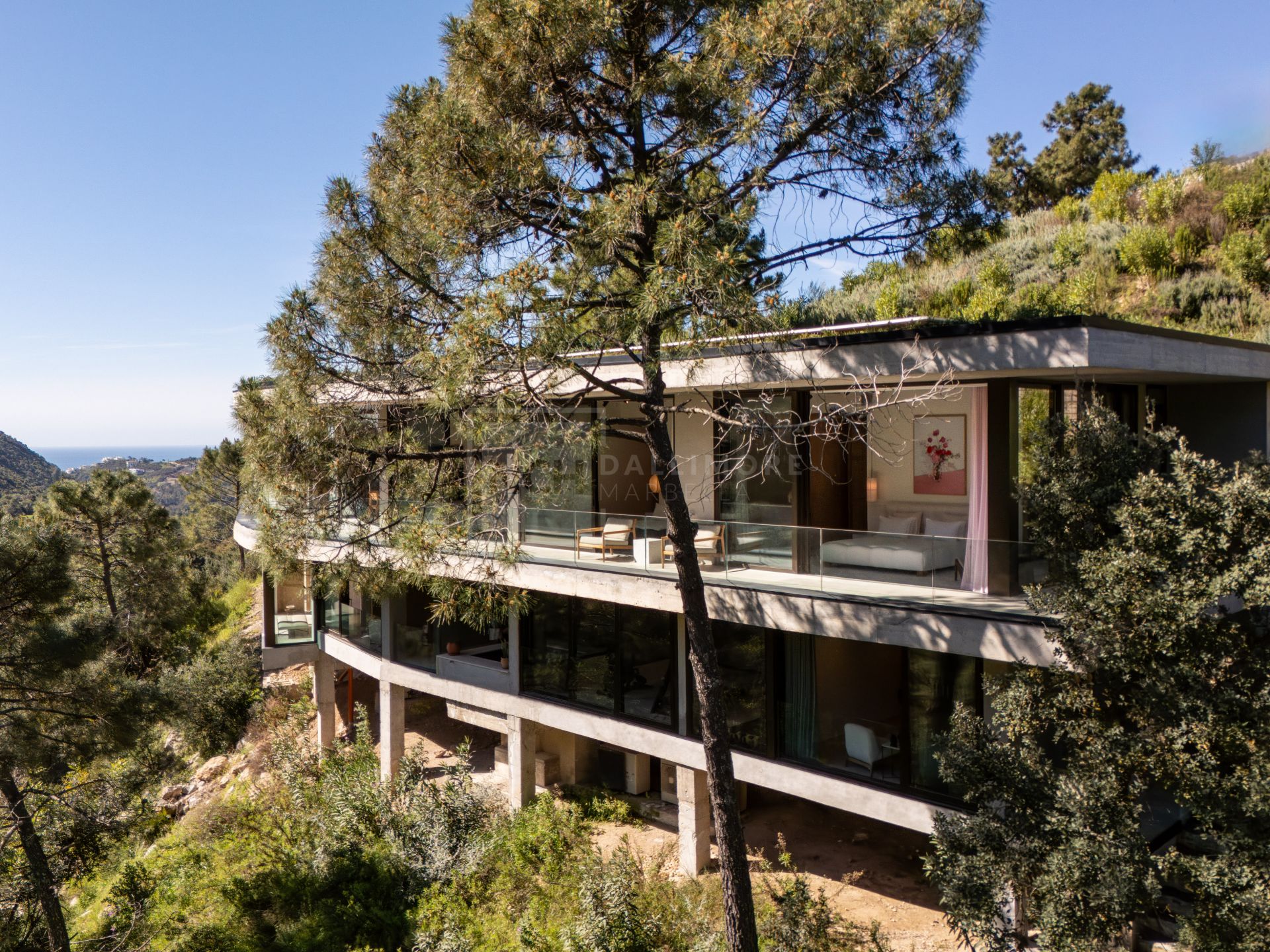 Villa de diseño con 5 dormitorios, spa, gimnasio y vistas panorámicas