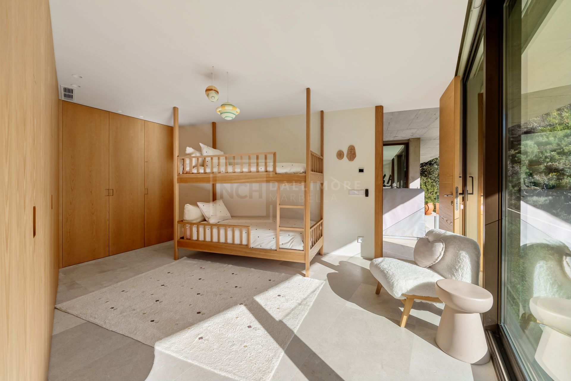 Villa de diseño con 5 dormitorios, spa, gimnasio y vistas panorámicas