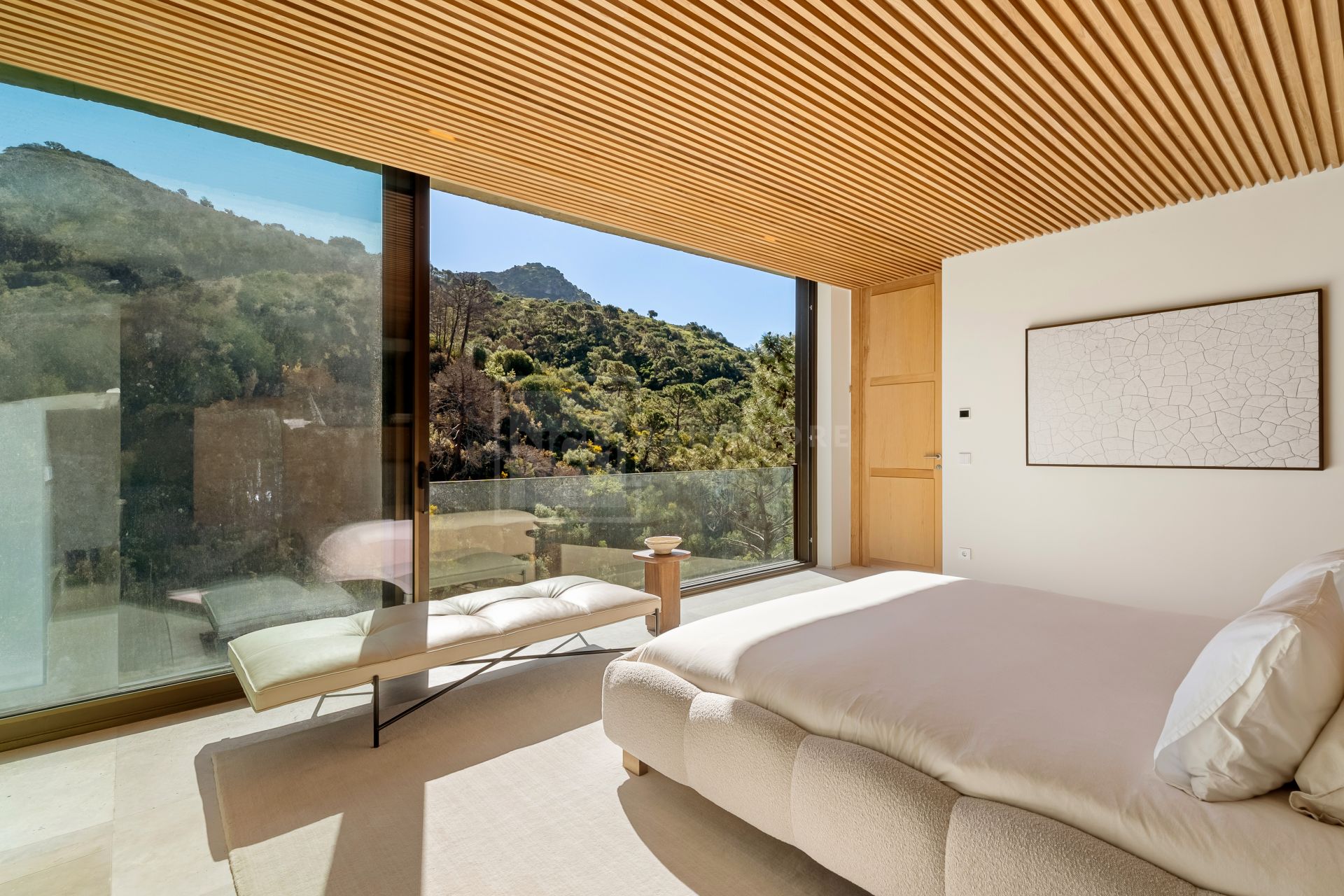 Villa de diseño con 5 dormitorios, spa, gimnasio y vistas panorámicas