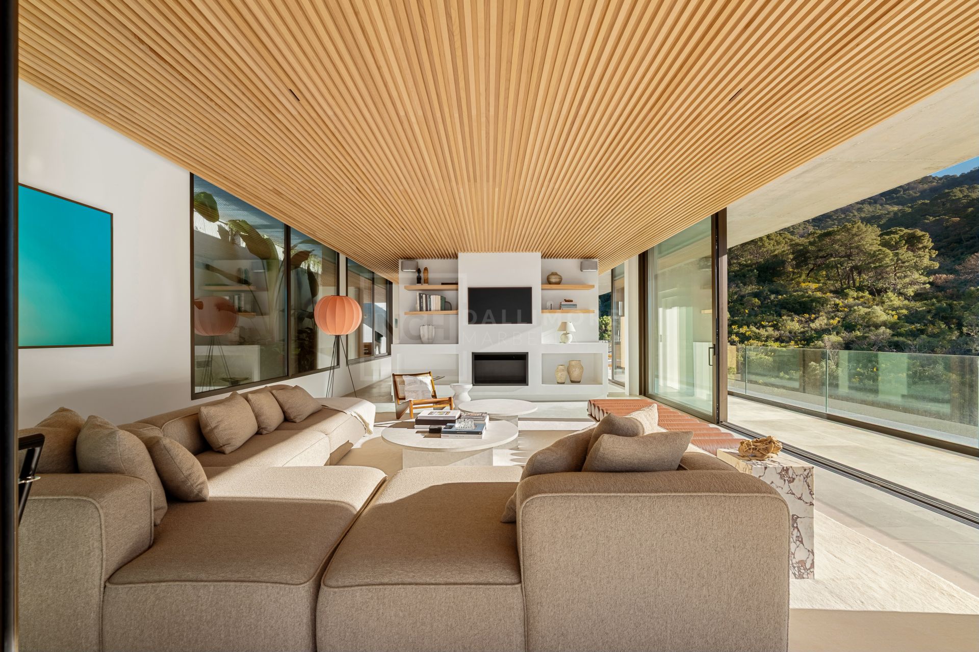 Villa de diseño con 5 dormitorios, spa, gimnasio y vistas panorámicas