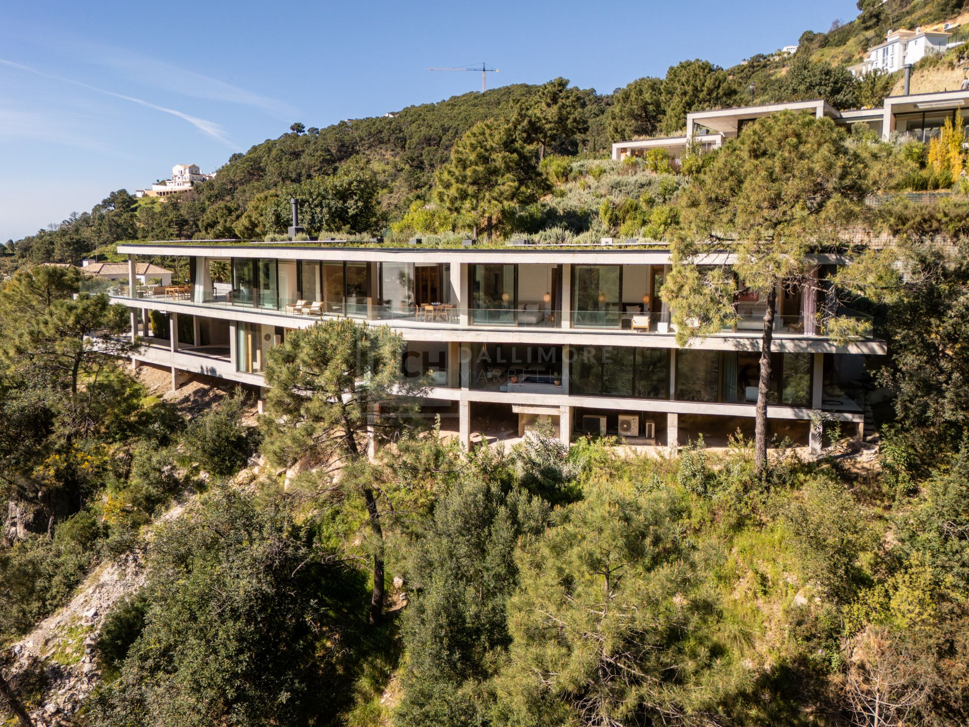 Villa de diseño con 5 dormitorios, spa, gimnasio y vistas panorámicas