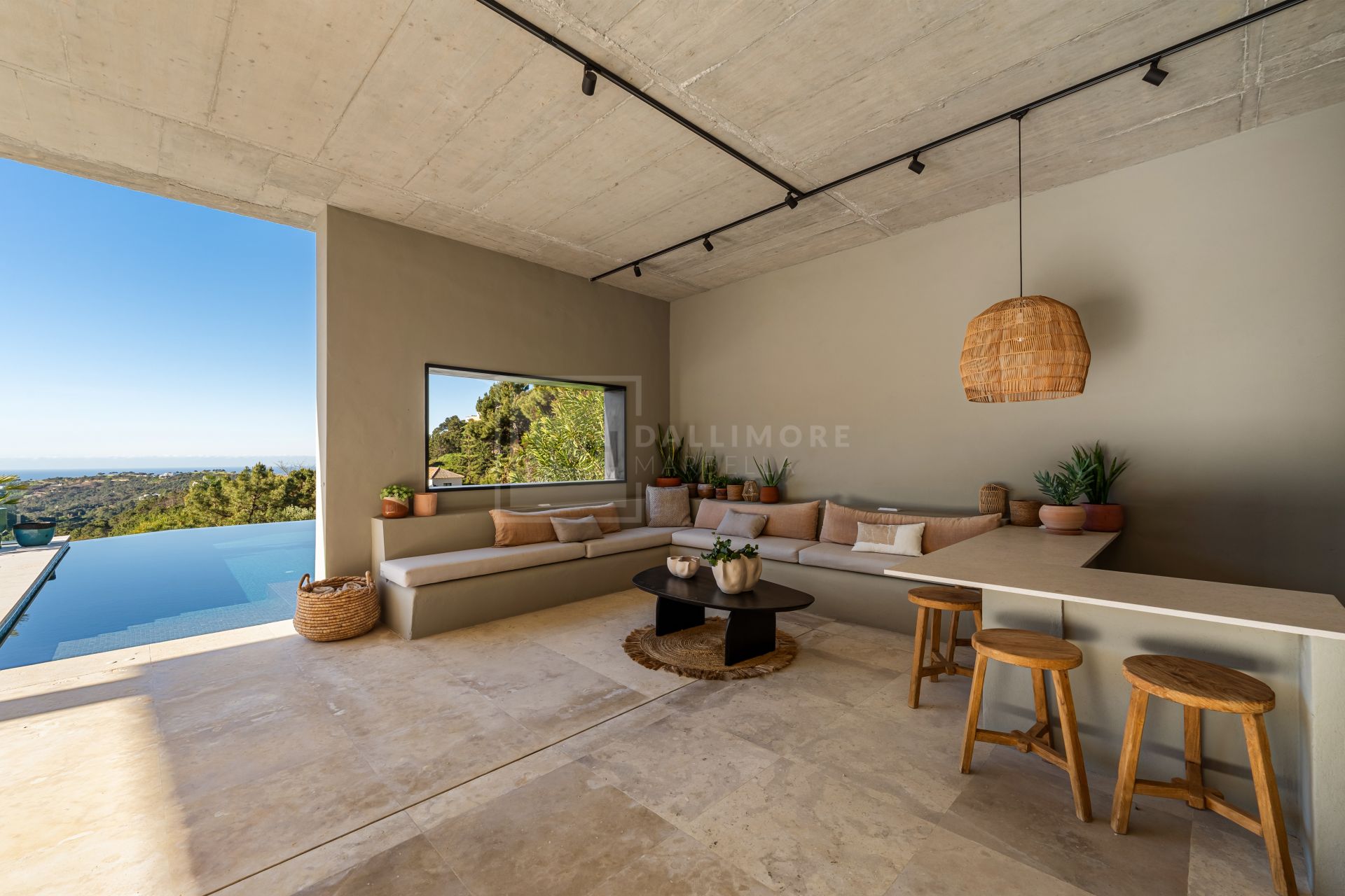 Villa de diseño con 5 dormitorios, spa, gimnasio y vistas panorámicas