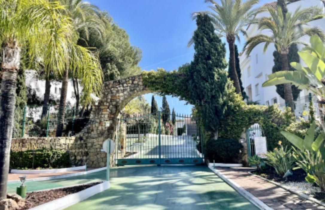 Stylish Loft-Style Penthouse in Las Lomas del Marbella Club, On Marbella´s Golden Mile