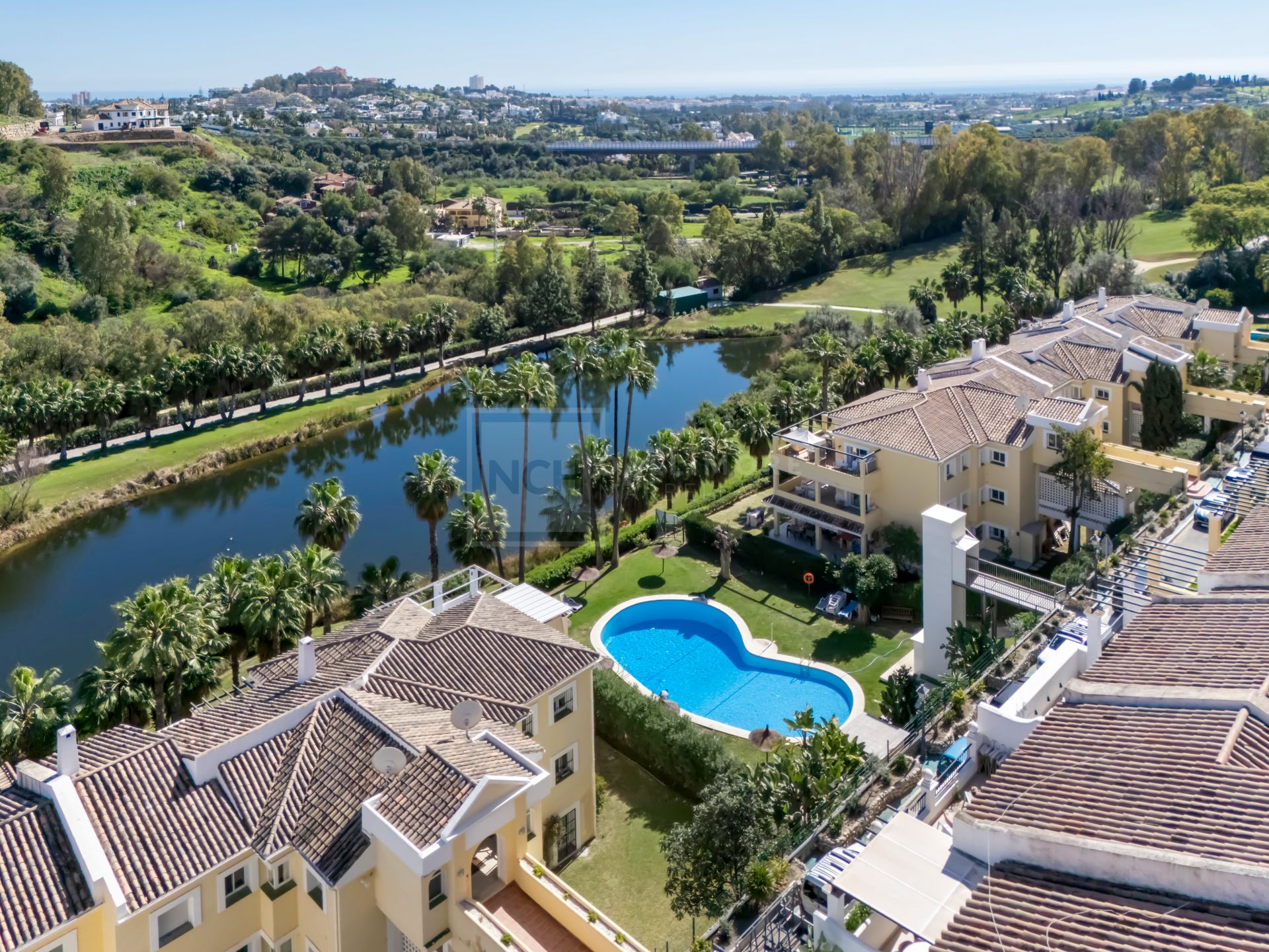 Ático de Lujo con Vistas al Mar – La Quinta