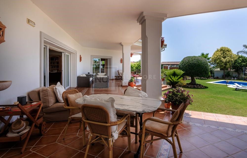 Villa de lujo andaluza en El Paraíso Alto