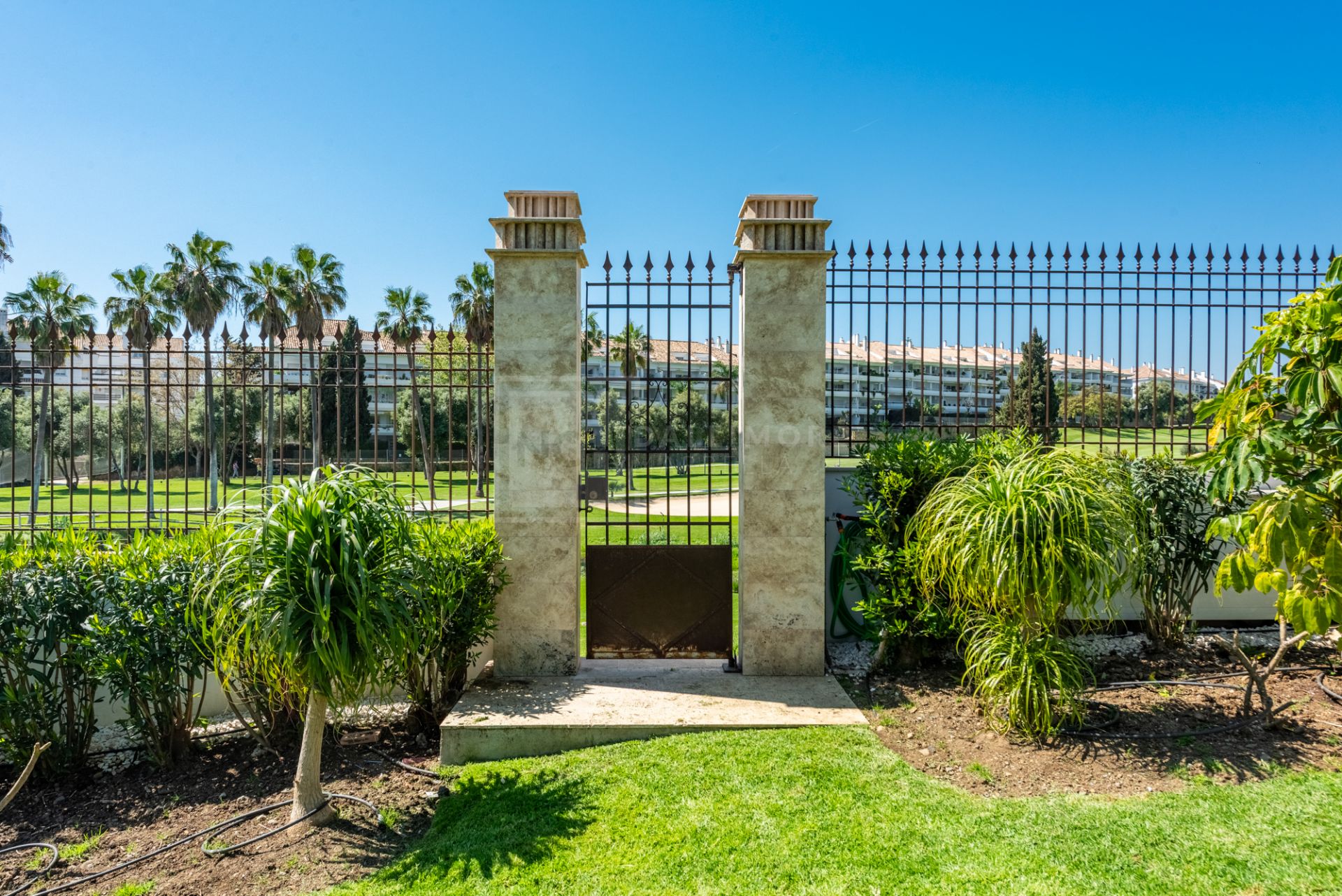 Villa Los Leones