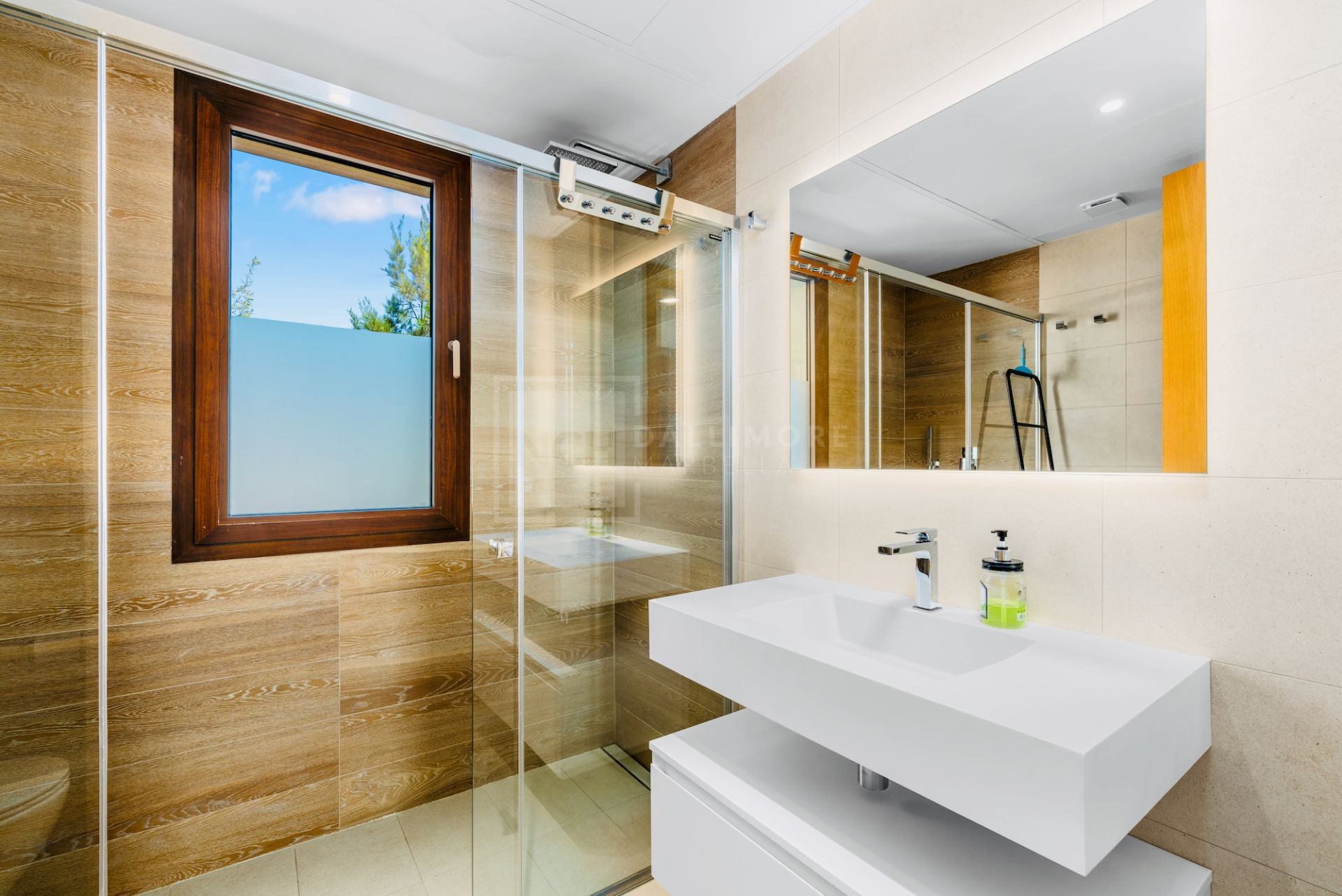 Luxury 3-Bedroom Apartment in Double Gated Community in Benahavis