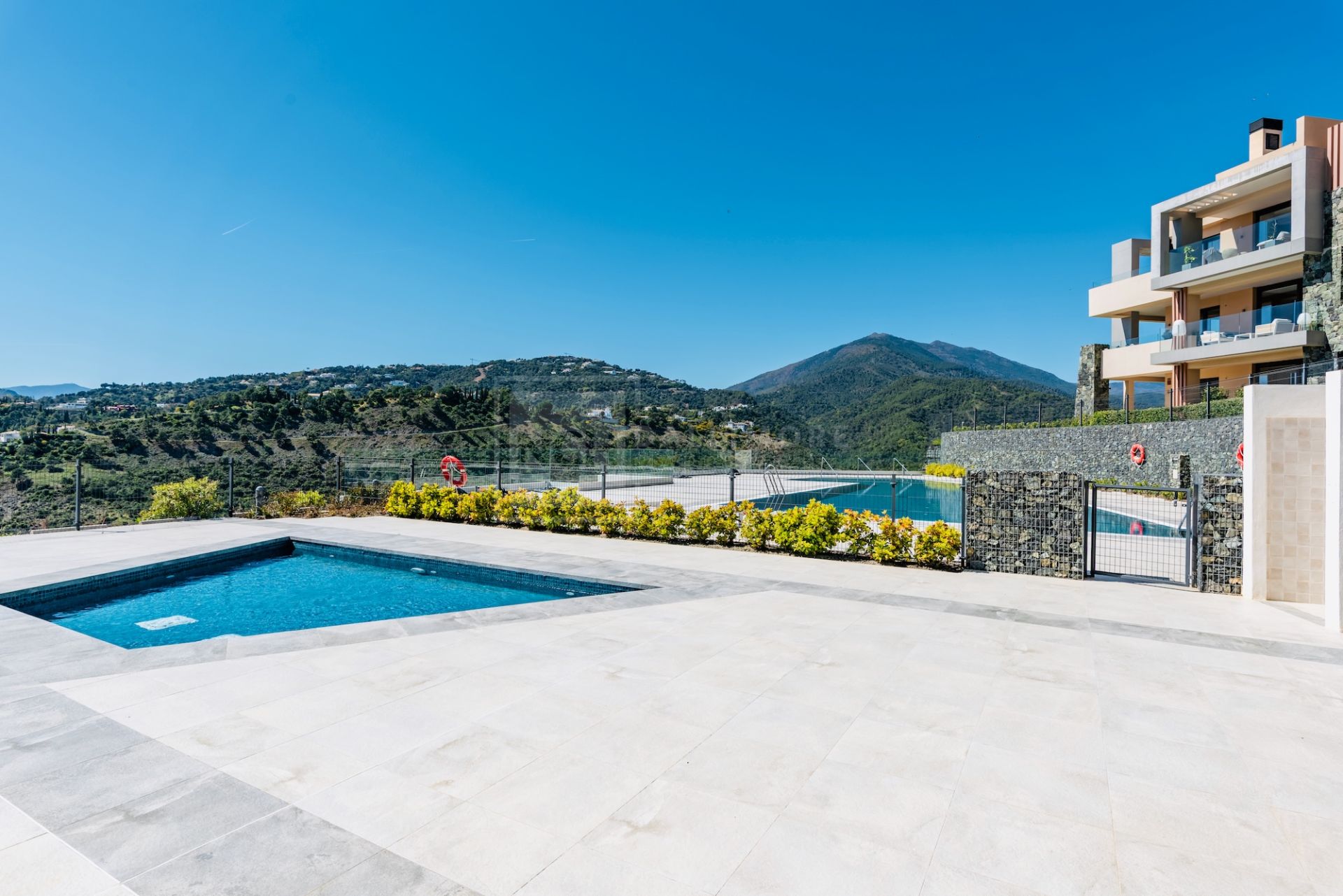 Luxury 3-Bedroom Apartment in Double Gated Community in Benahavis