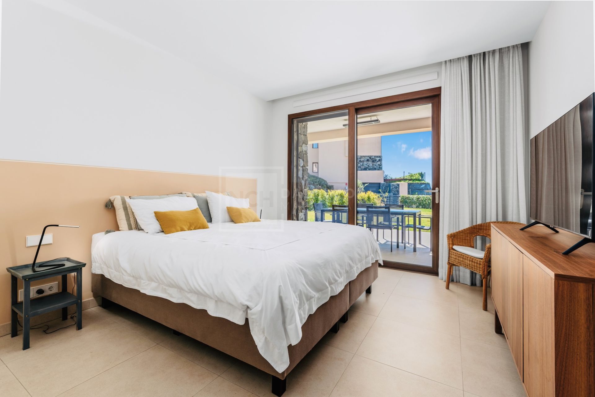 Luxury 3-Bedroom Apartment in Double Gated Community in Benahavis
