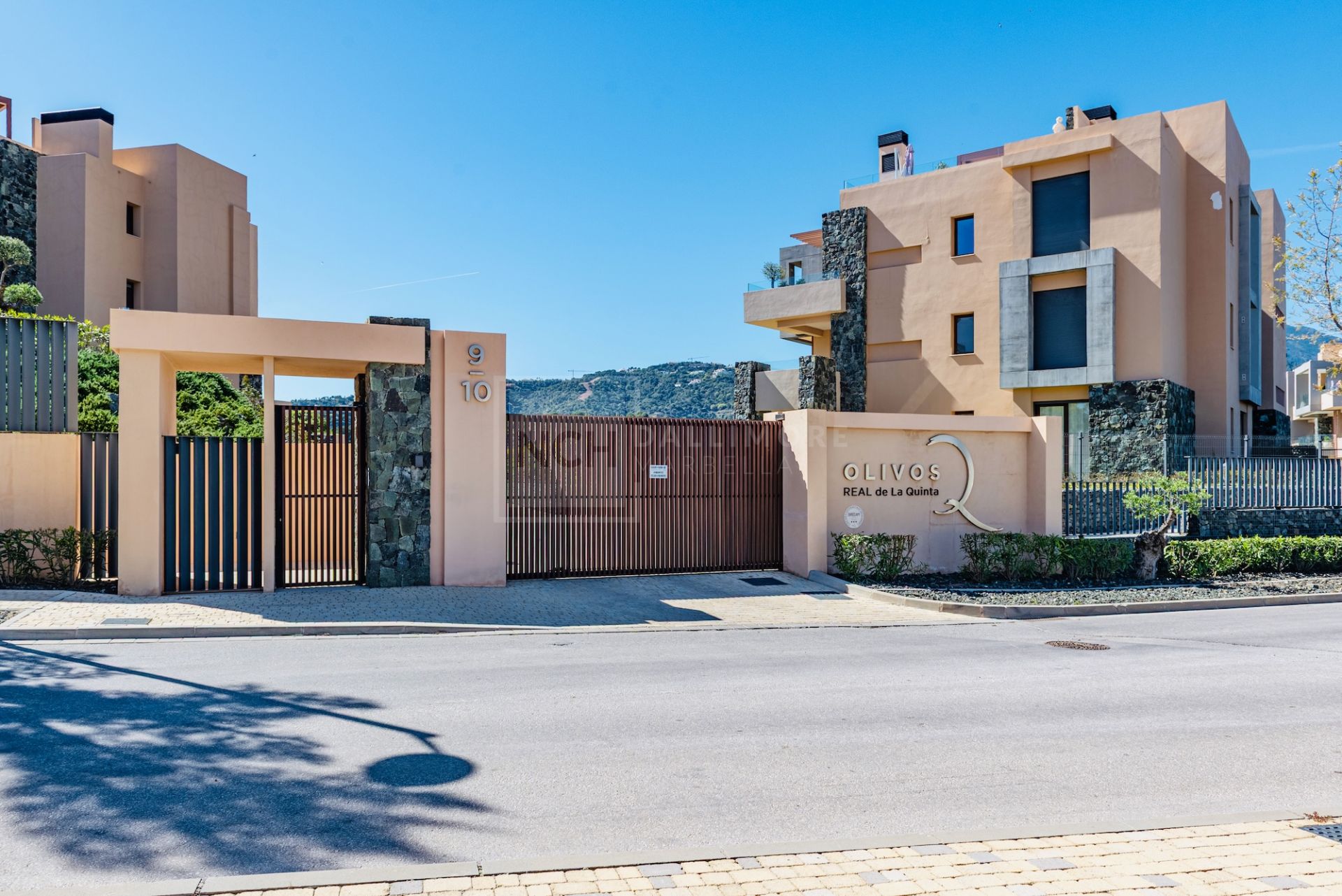 Luxury 3-Bedroom Apartment in Double Gated Community in Benahavis