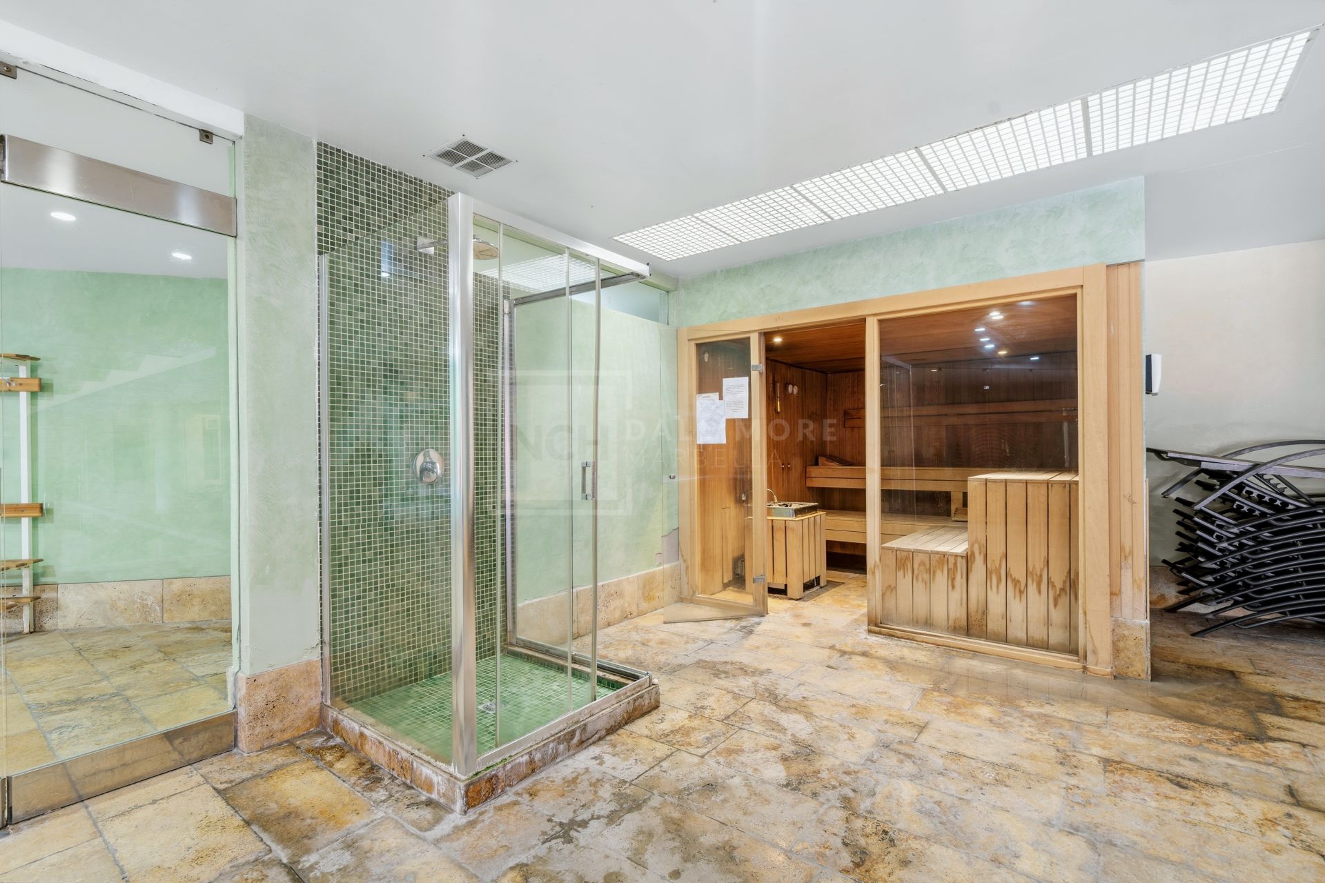 Sea View Luxury Penthouse - Newly Renovated on the Beach Side New Golden Mile