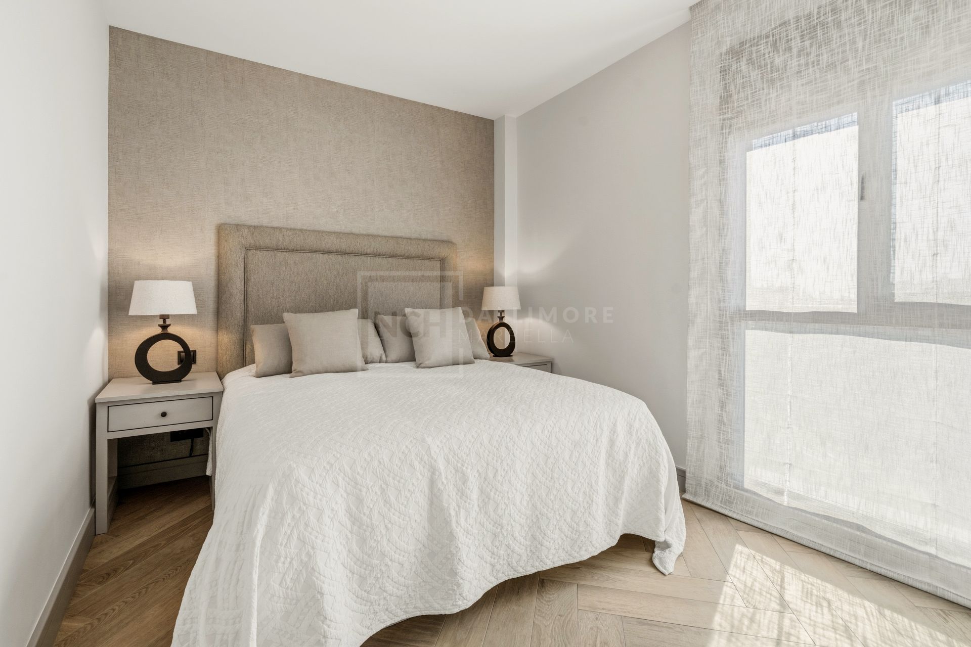 Sea View Luxury Penthouse - Newly Renovated on the Beach Side New Golden Mile